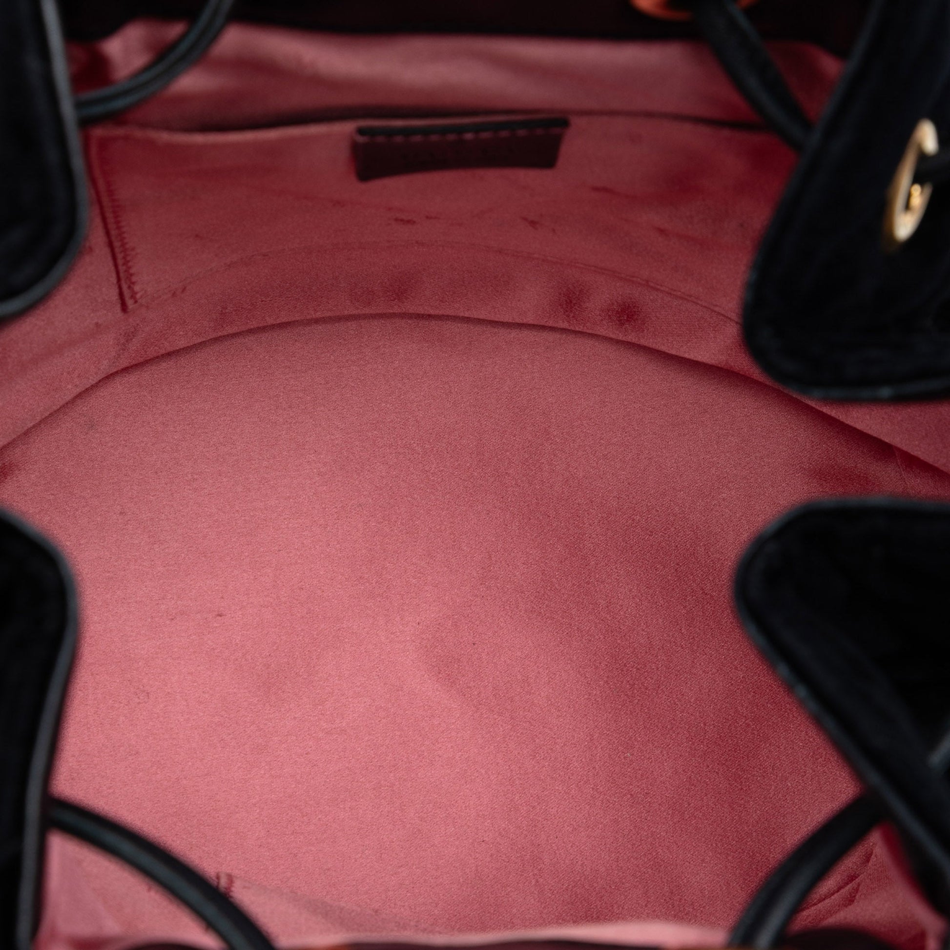 Gucci GG Marmont 2.0 Matelasse Velvet Bucket Bag
