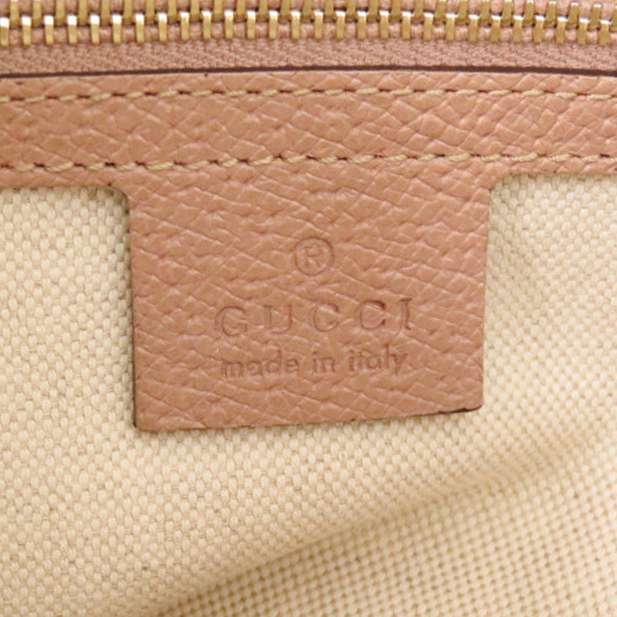 Gucci GG Canvas Medium Bree