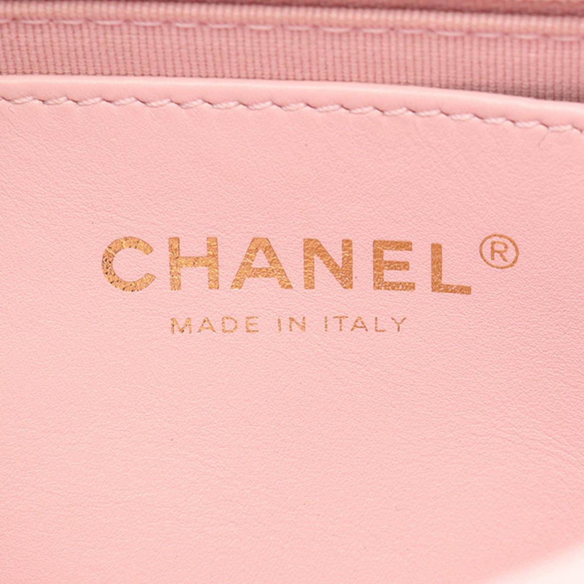 Chanel CC Quilted Caviar Chain Around Flap
