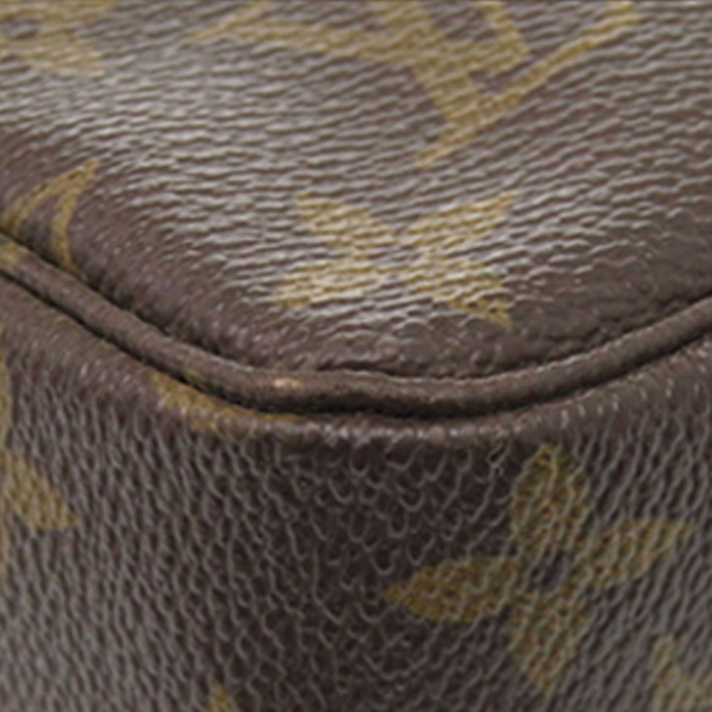 Louis Vuitton Monogram Trousse Toilette 23