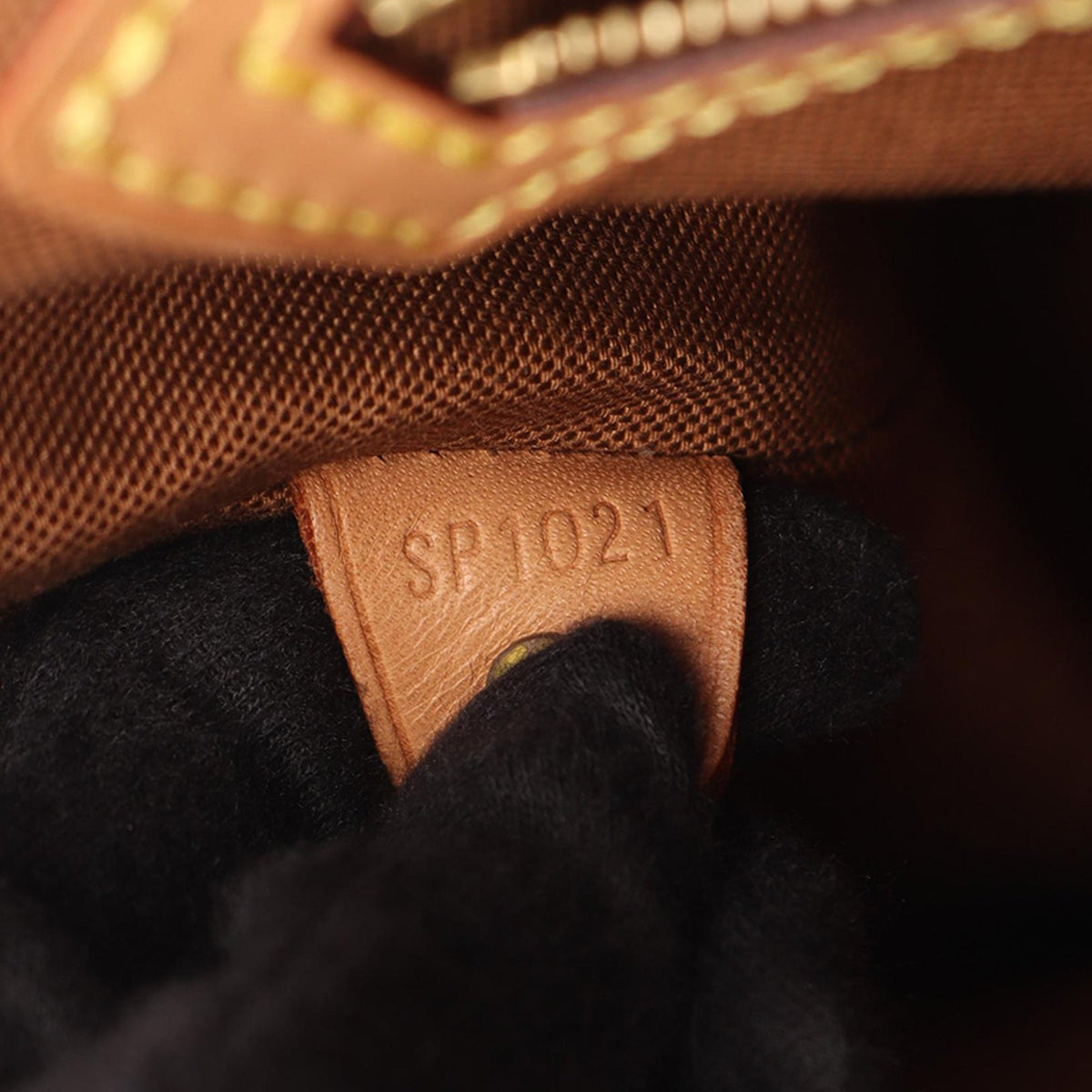 Louis Vuitton Monogram Abbesses