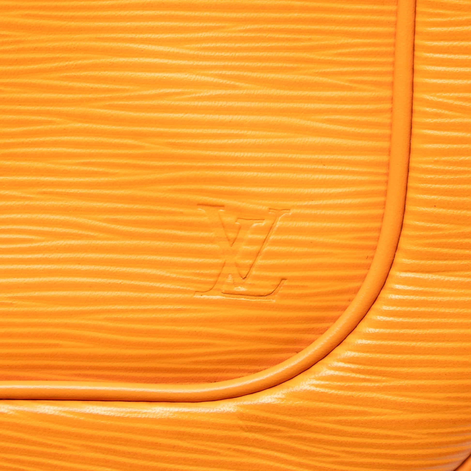 Louis Vuitton Epi Sarvanga