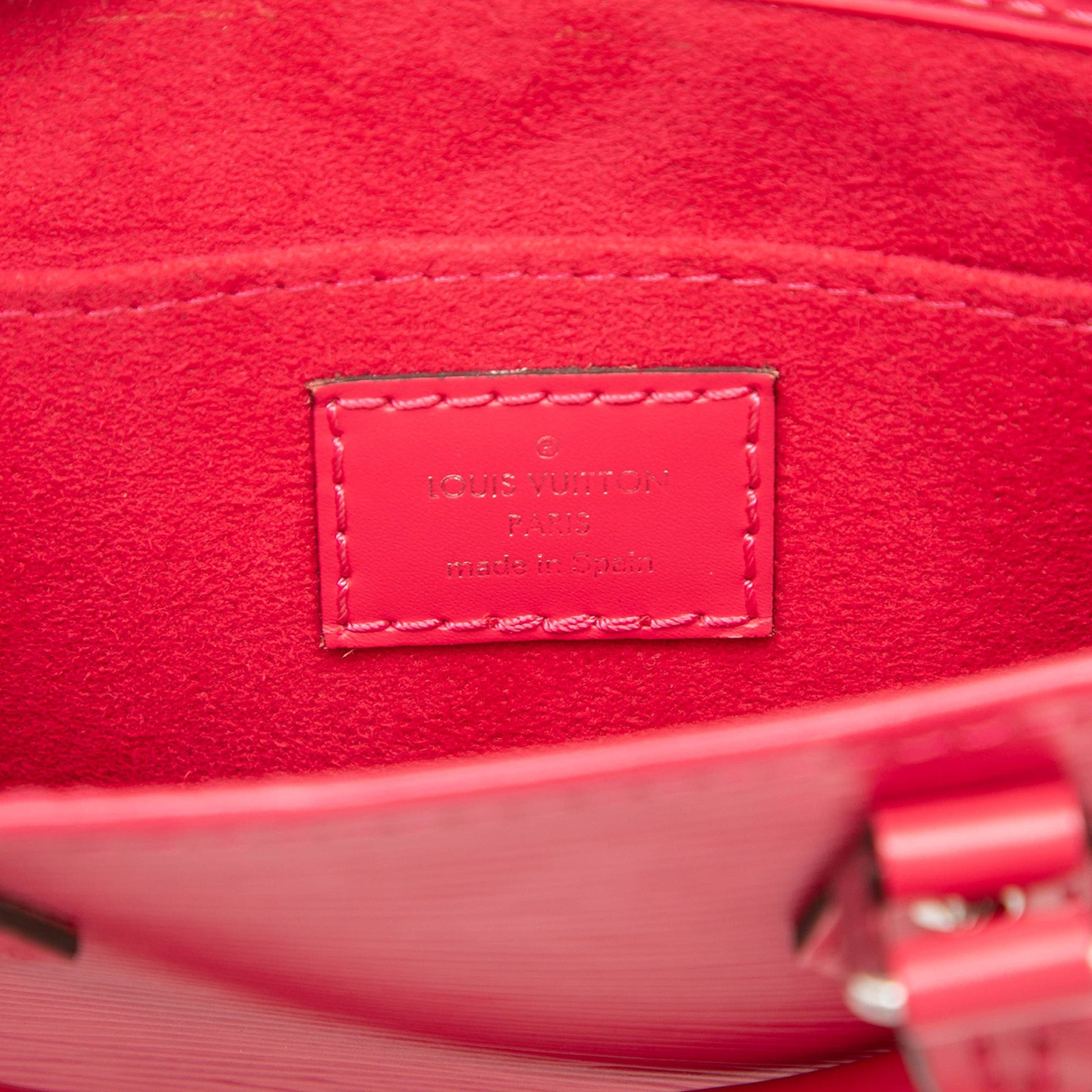 Louis Vuitton Epi Petit Sac Plat