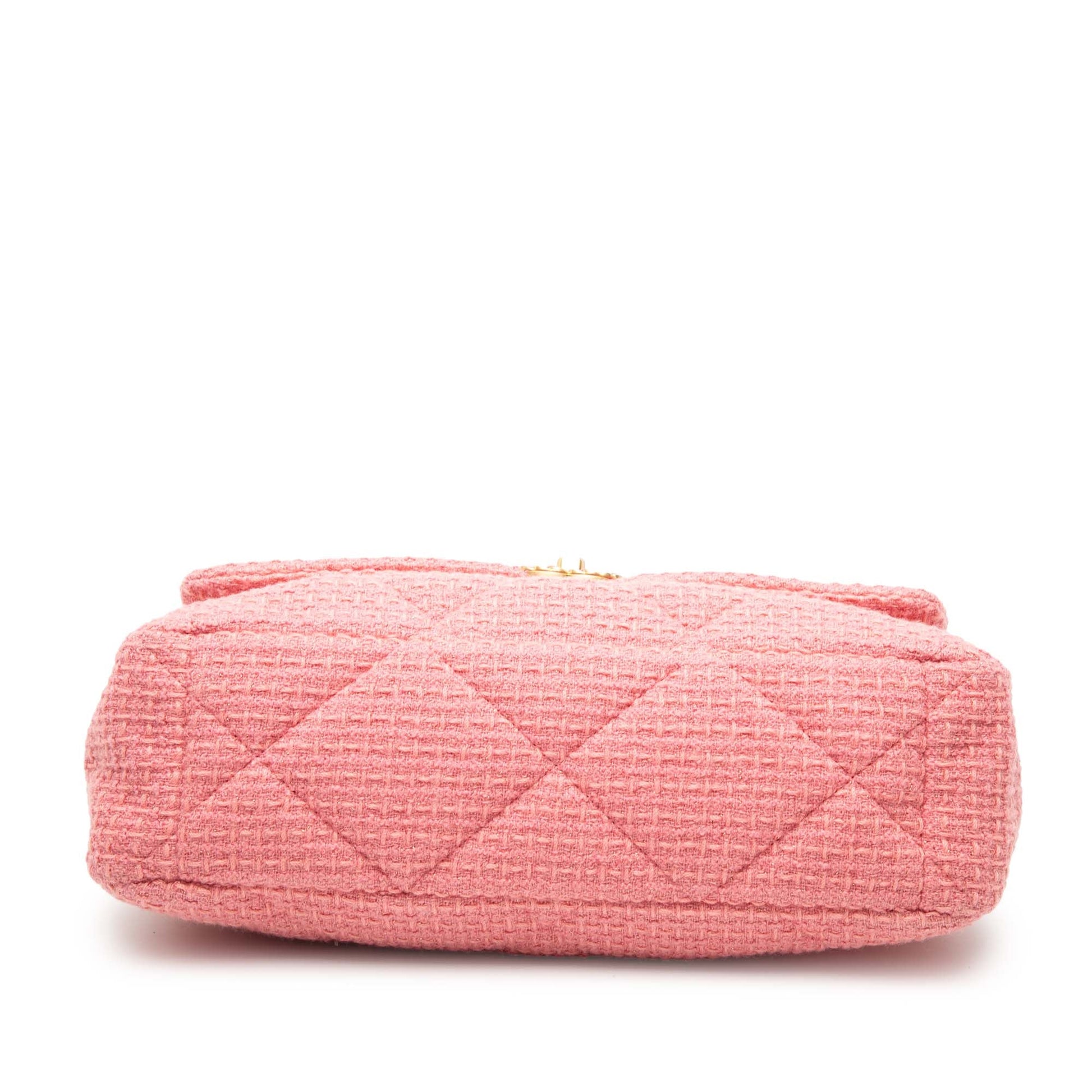 Chanel Maxi Tweed 19 Flap