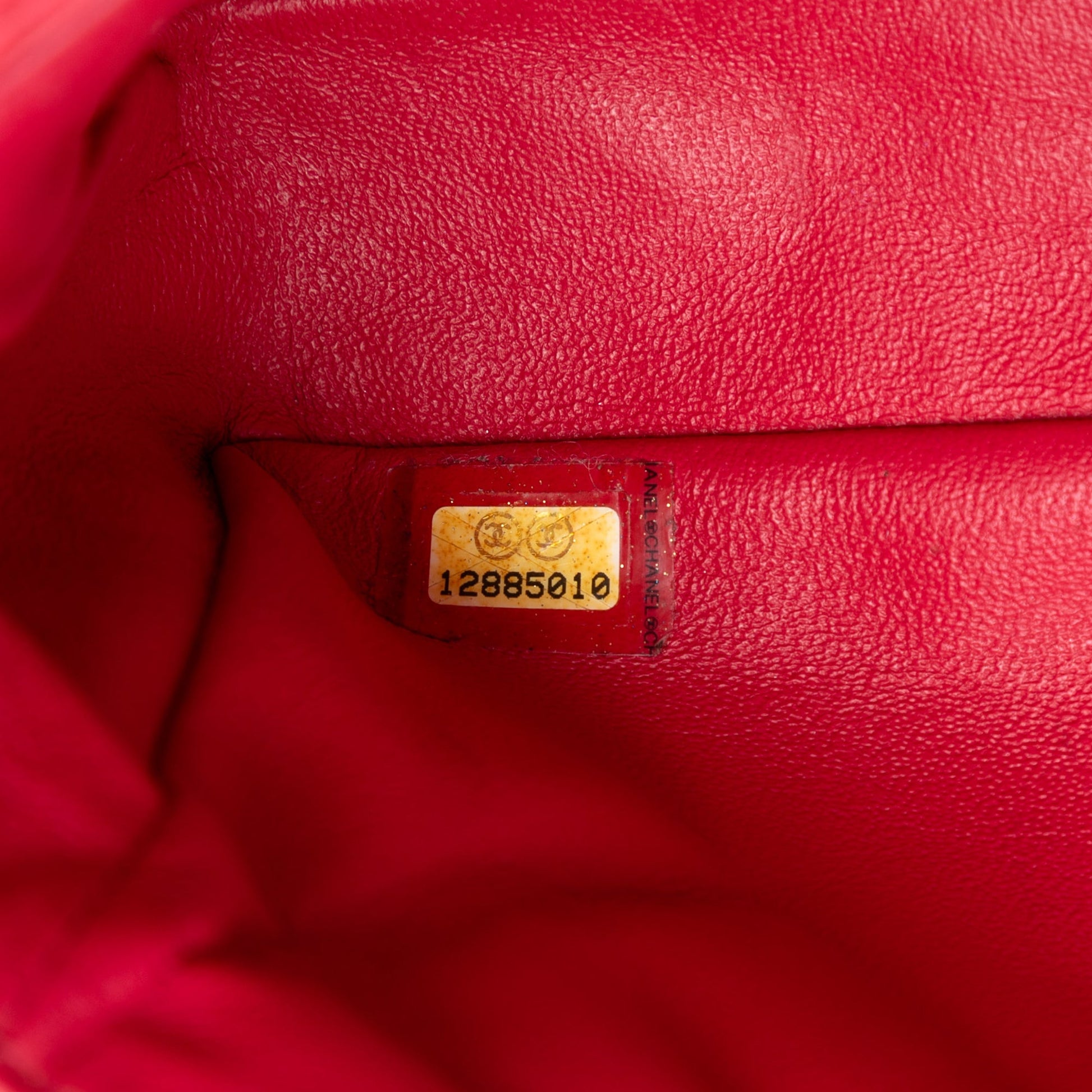 Chanel Classic Caviar East West Single Flap