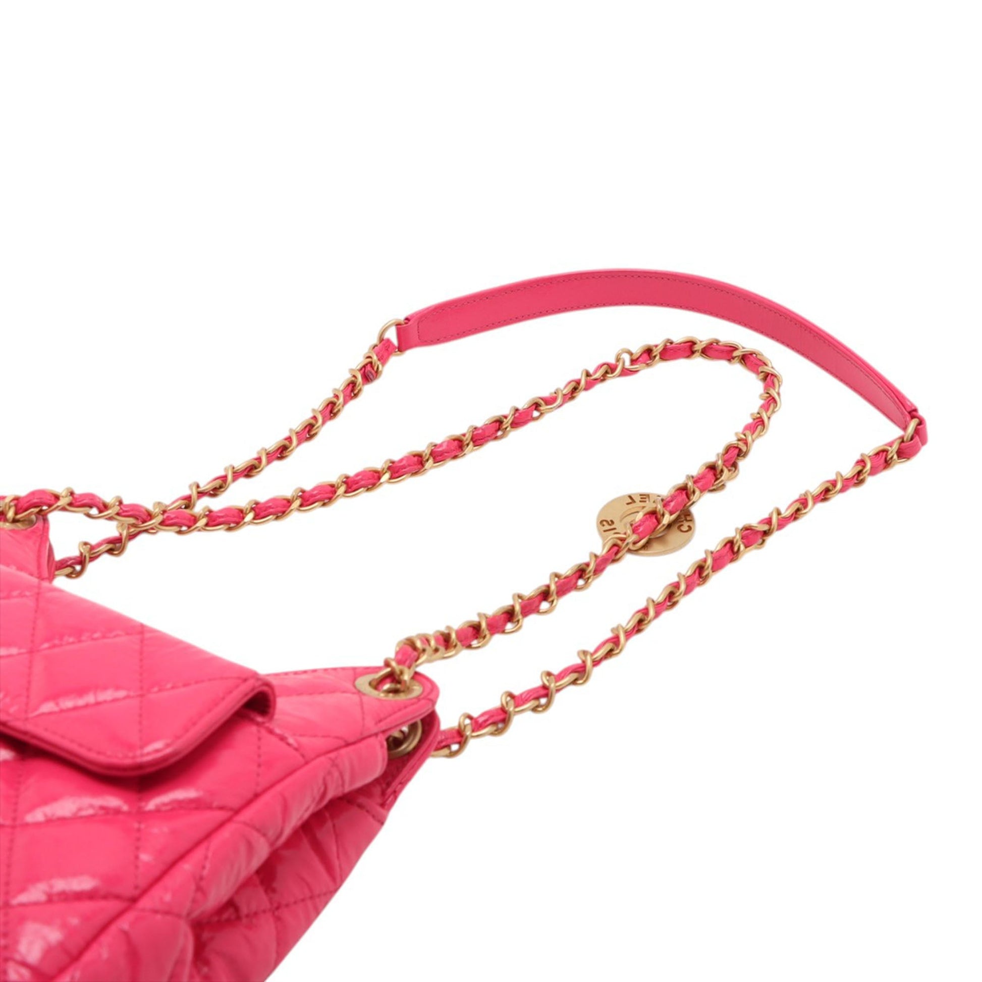 Chanel Medium Shiny Crumpled Calfskin Wavy CC Hobo