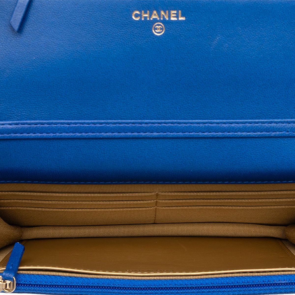 Chanel CC Quilted Lambskin Pearl Crush Wallet On Chain — Blue