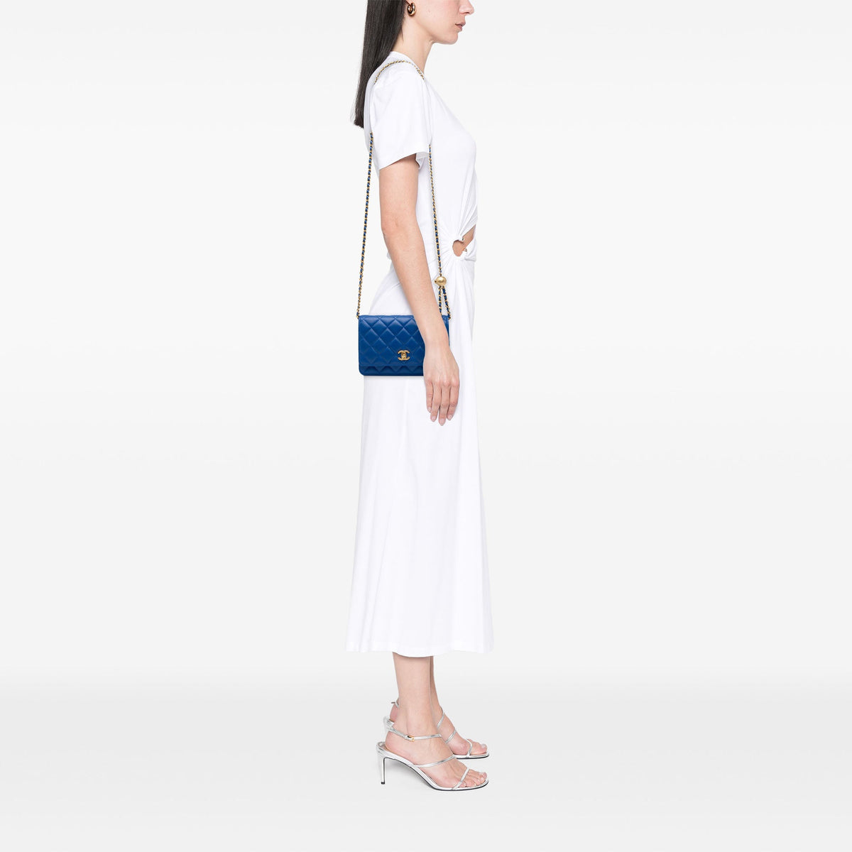 Chanel CC Quilted Lambskin Pearl Crush Wallet On Chain — Blue