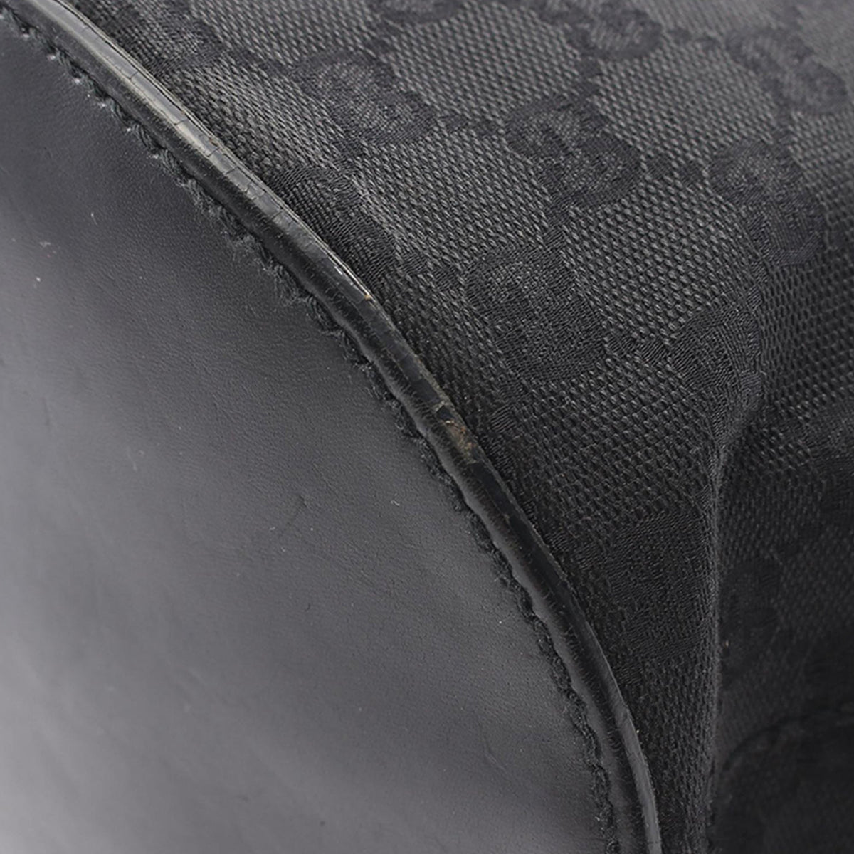 Gucci GG Canvas Shoulder Bag — Black