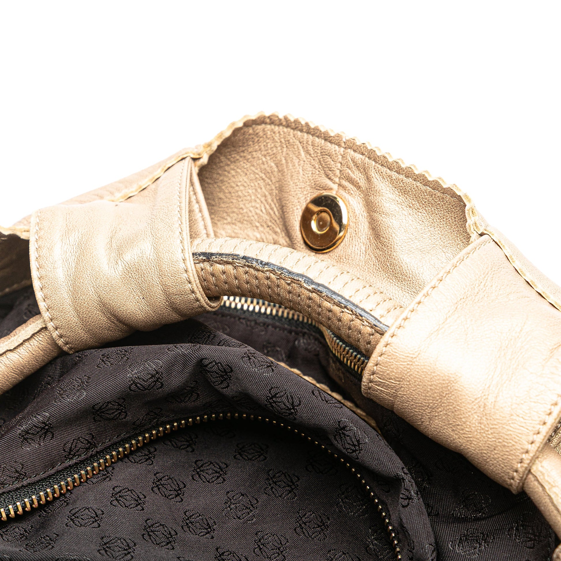 LOEWE Metallic Nappa Aire