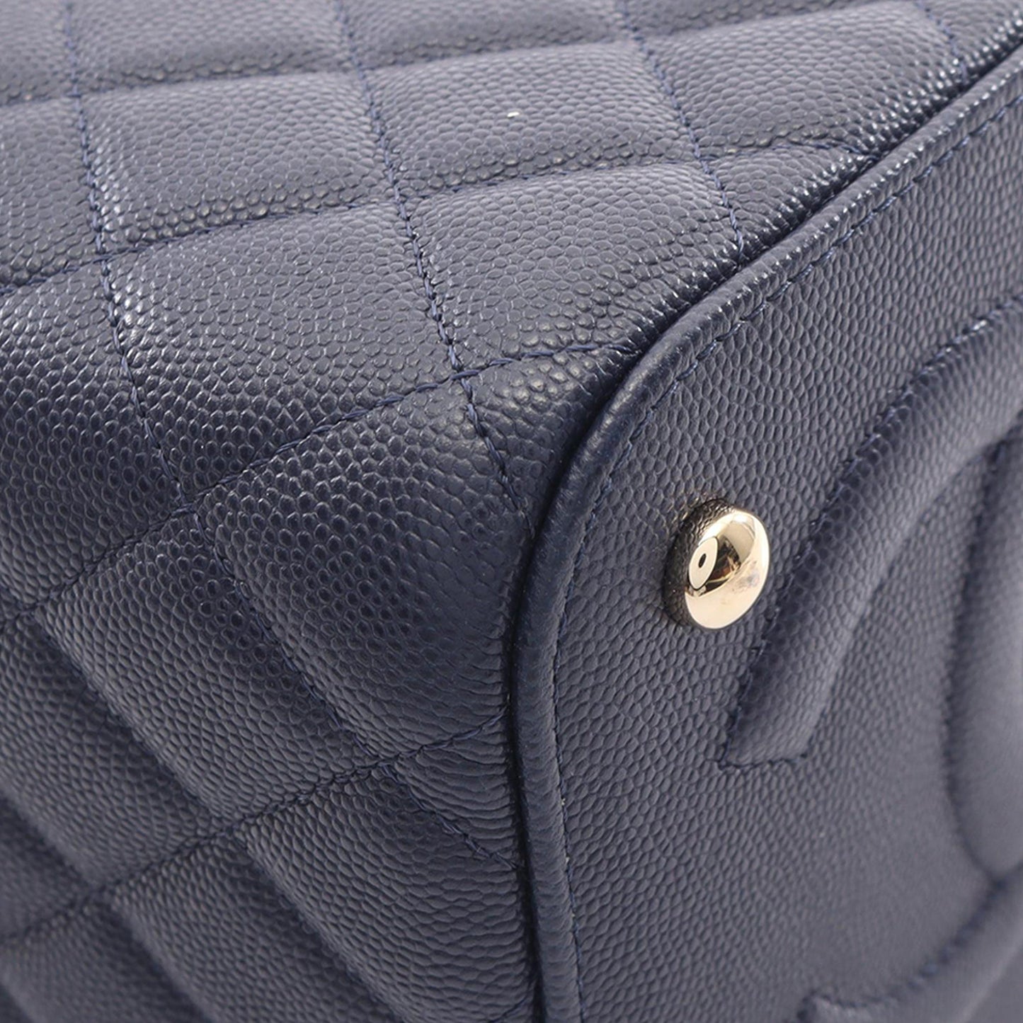 Chanel CC Quilted Caviar Top Handle Vanity Case with Chain