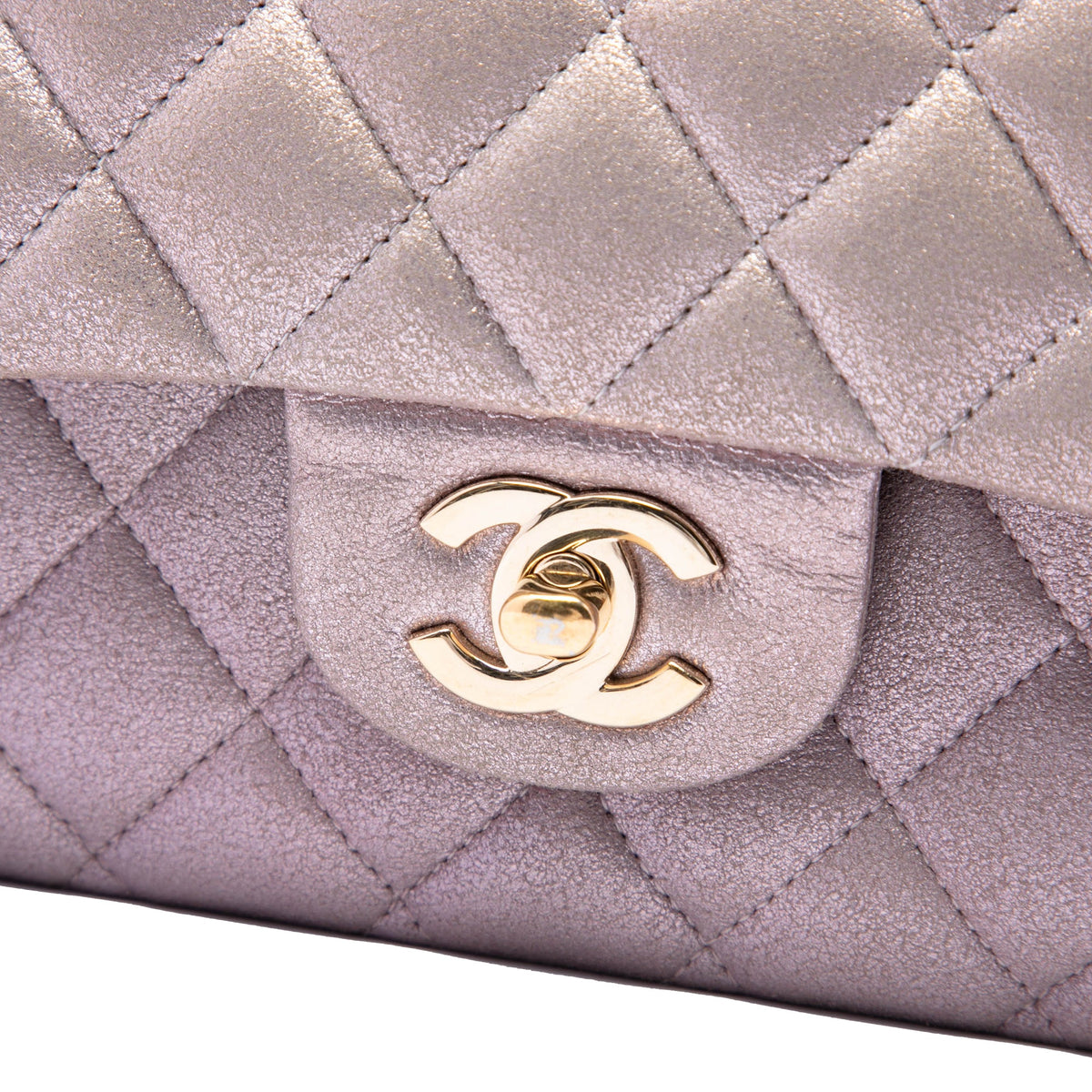 Chanel Medium Classic Iridescent Lambskin Double Flap — Pink