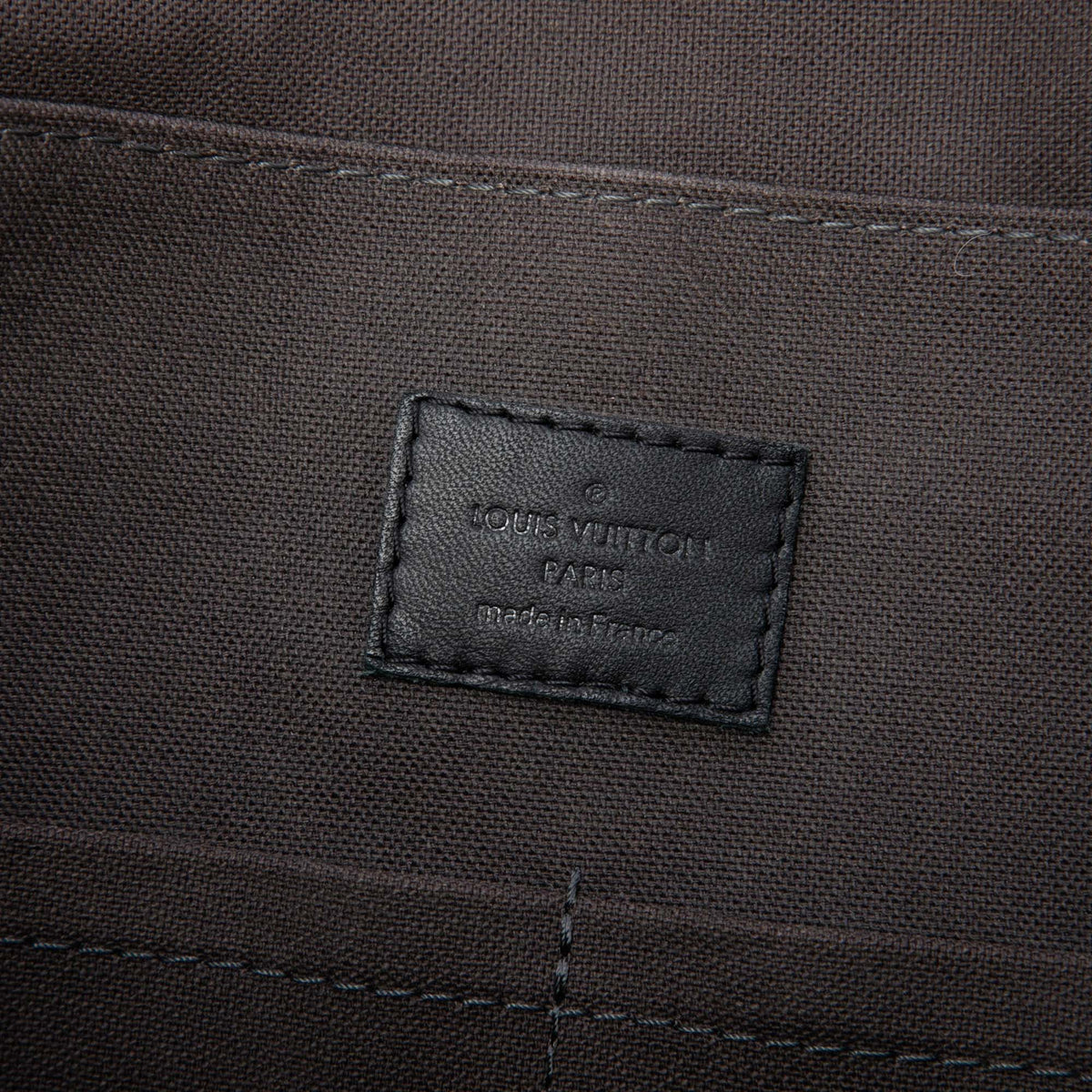 Louis Vuitton Damier Infini District MM — Black