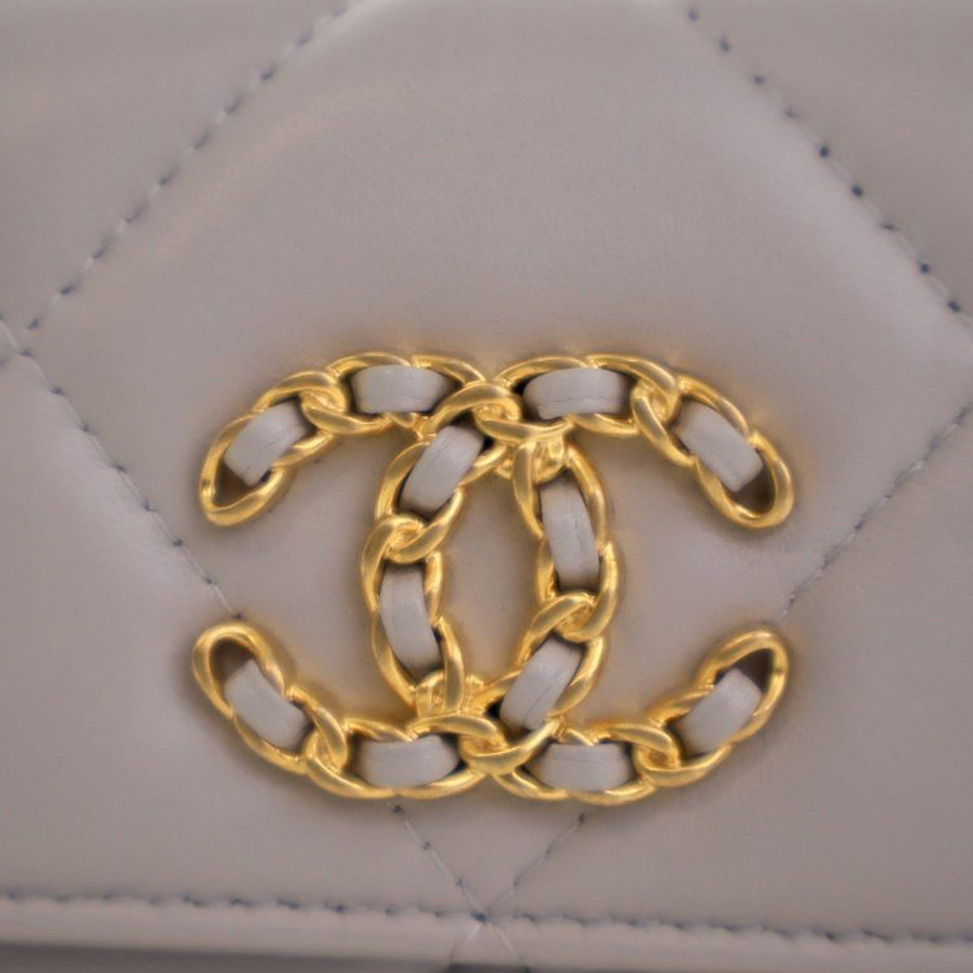 Chanel Quilted Lambskin 19 Flap Coin Purse With Chain