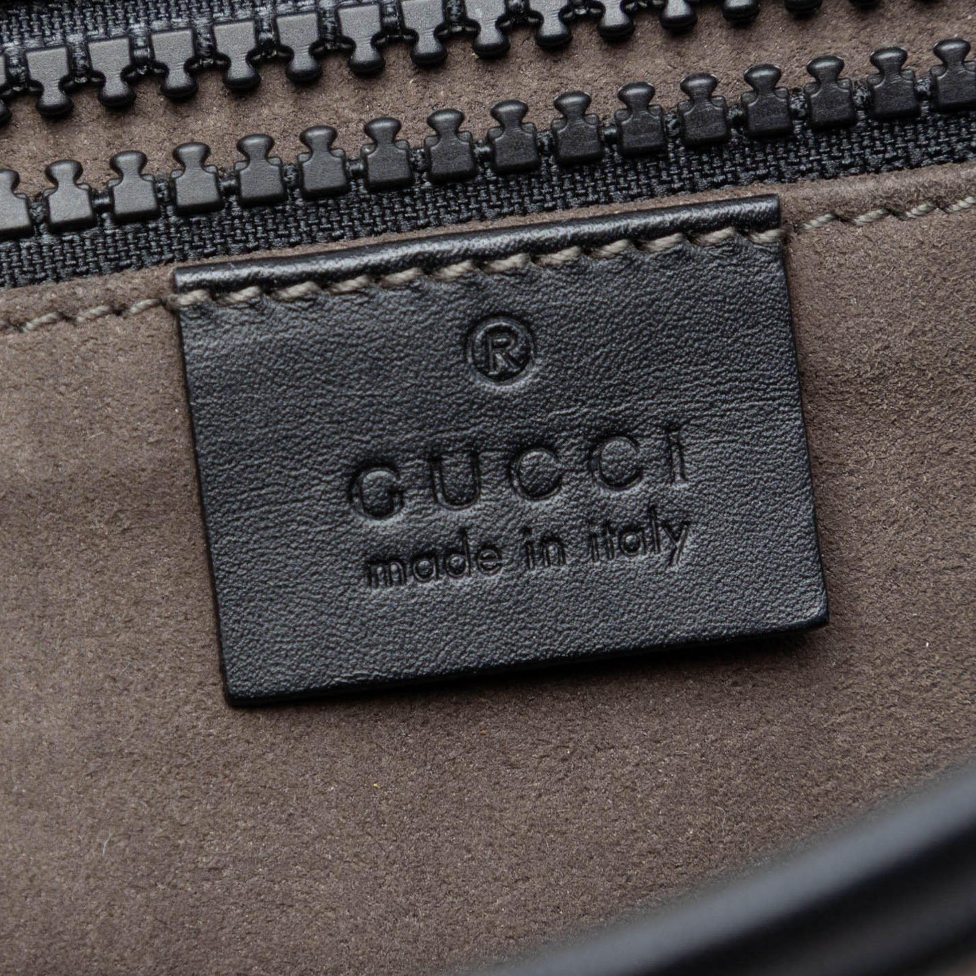 Gucci GG Supreme Flap Messenger Bag