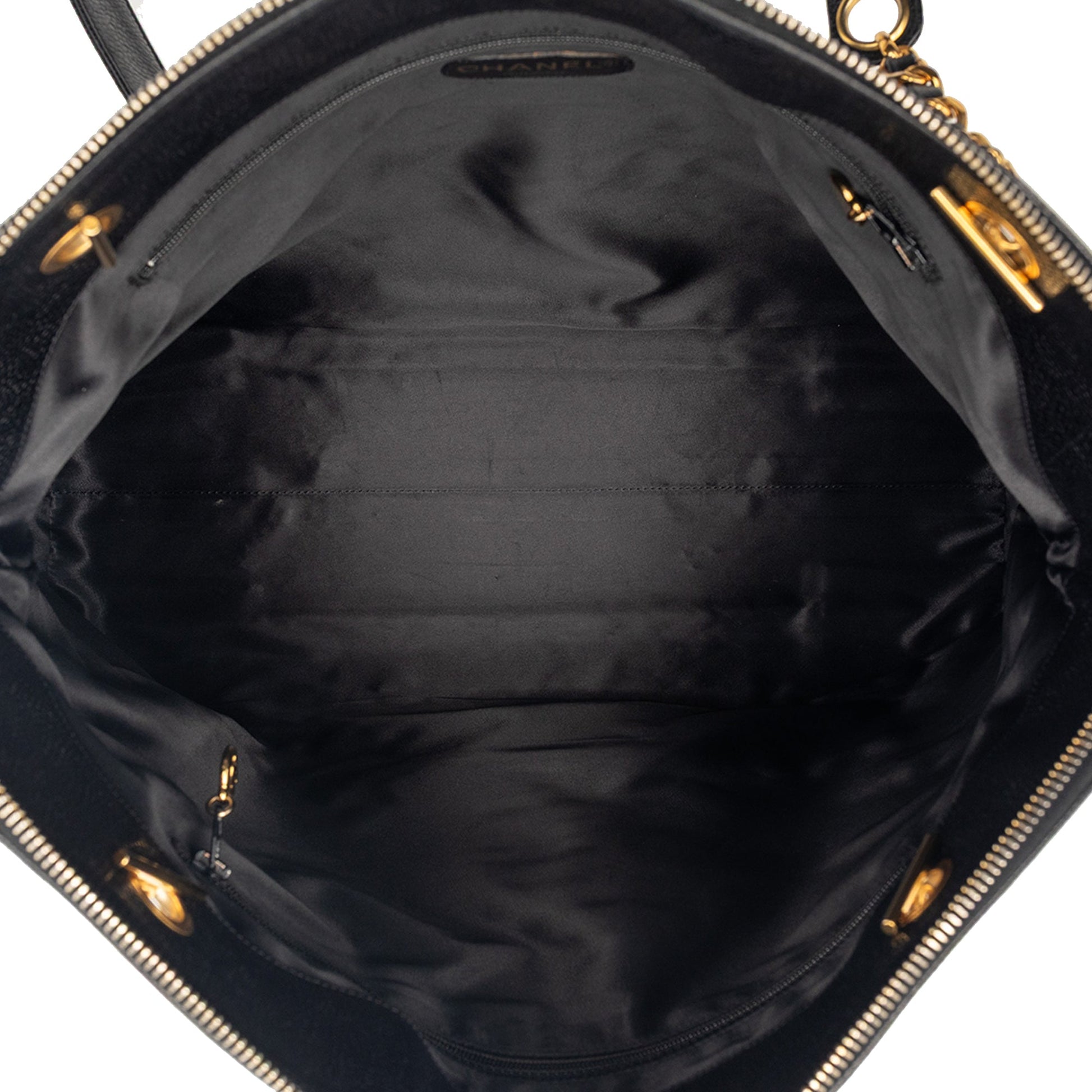 CC Caviar Shoulder Bag