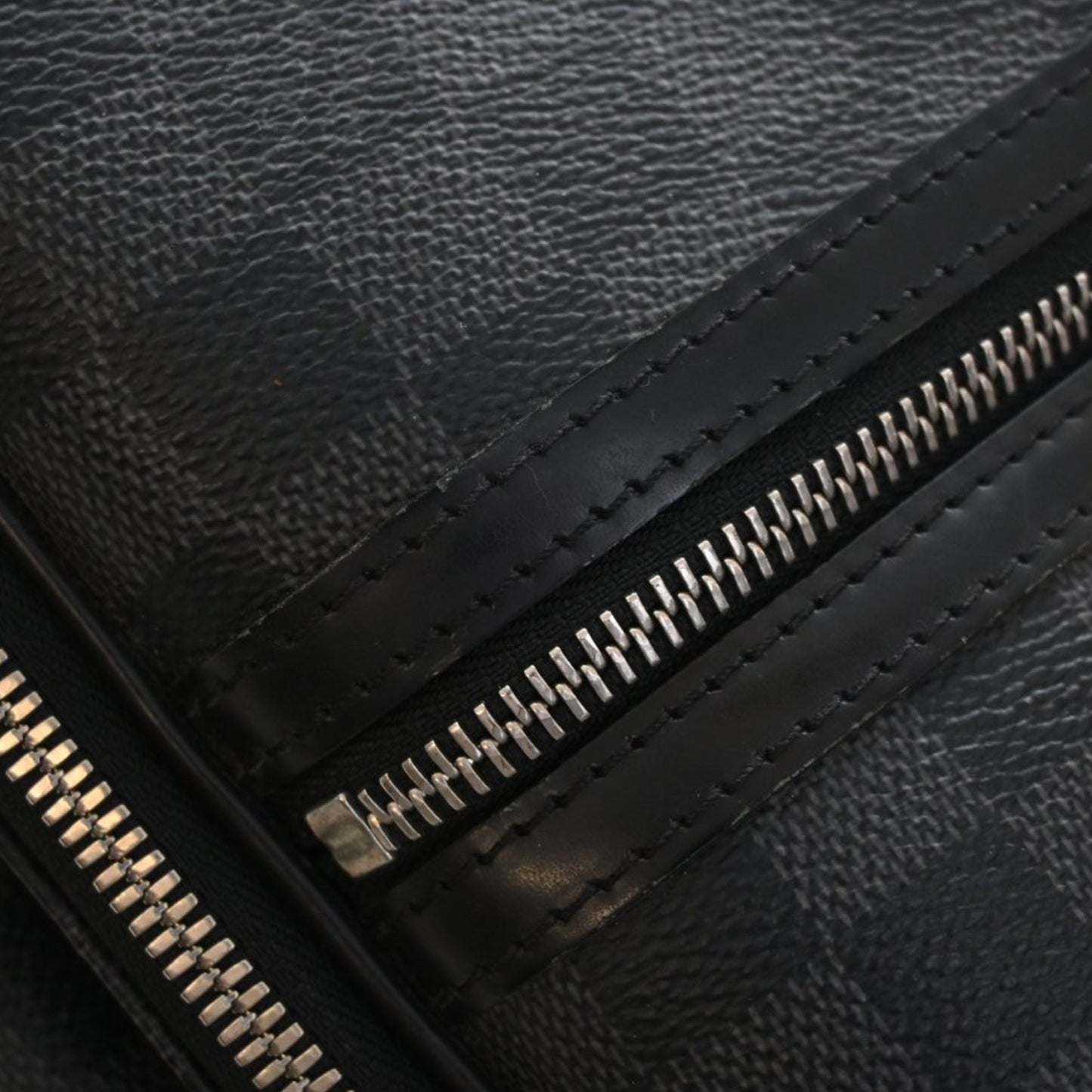 Damier Infini Michael