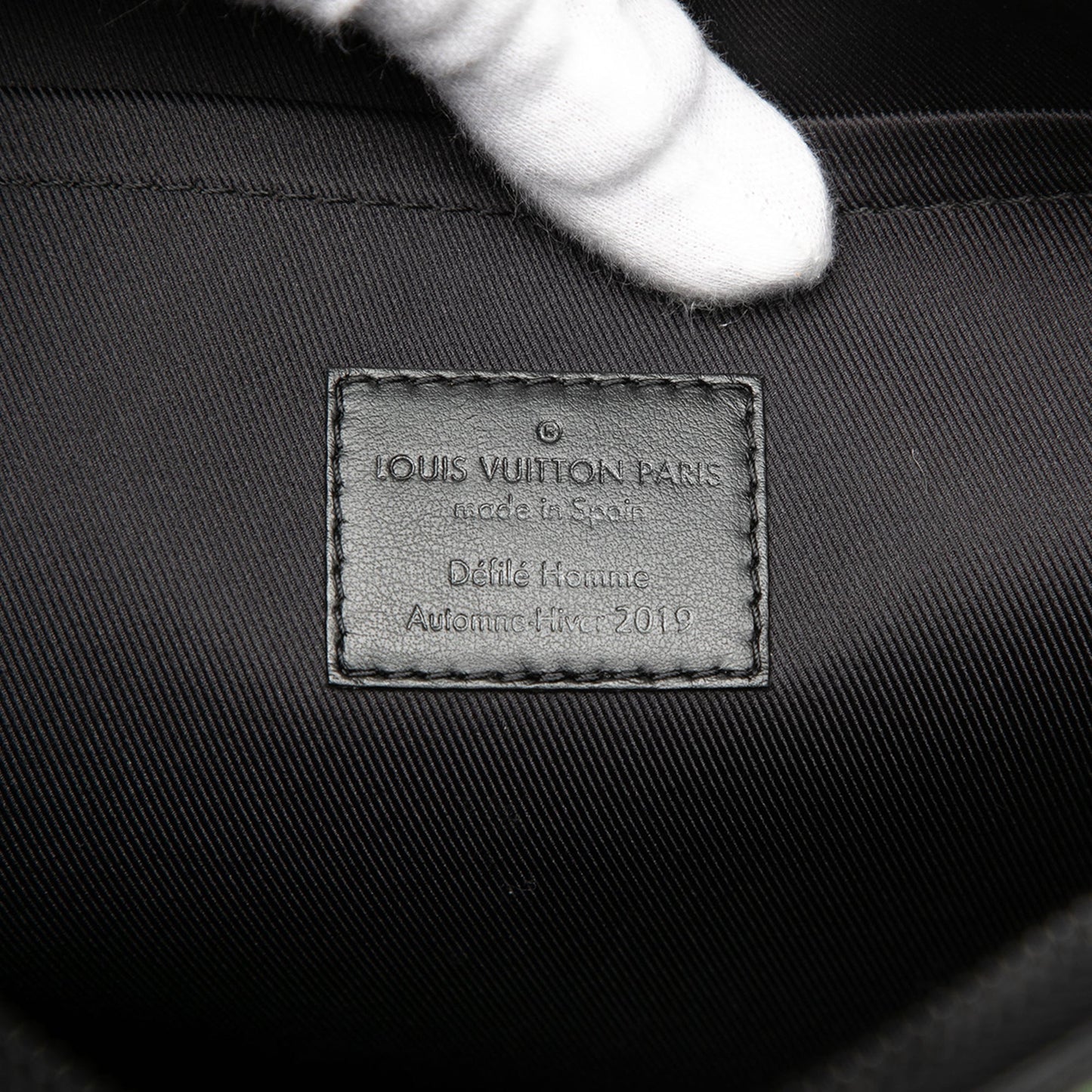 Louis Vuitton Taiga Rainbow Pochette A4