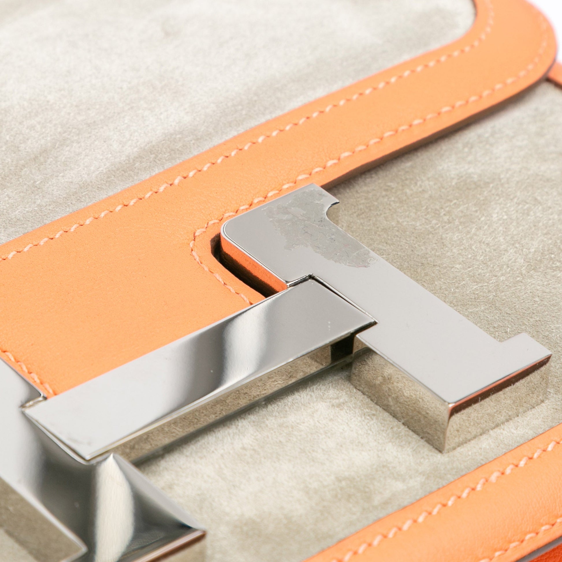 Hermès Doblis and Swift Constance 24