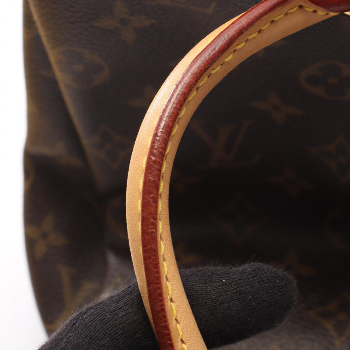 Louis Vuitton Monogram Pallas MM