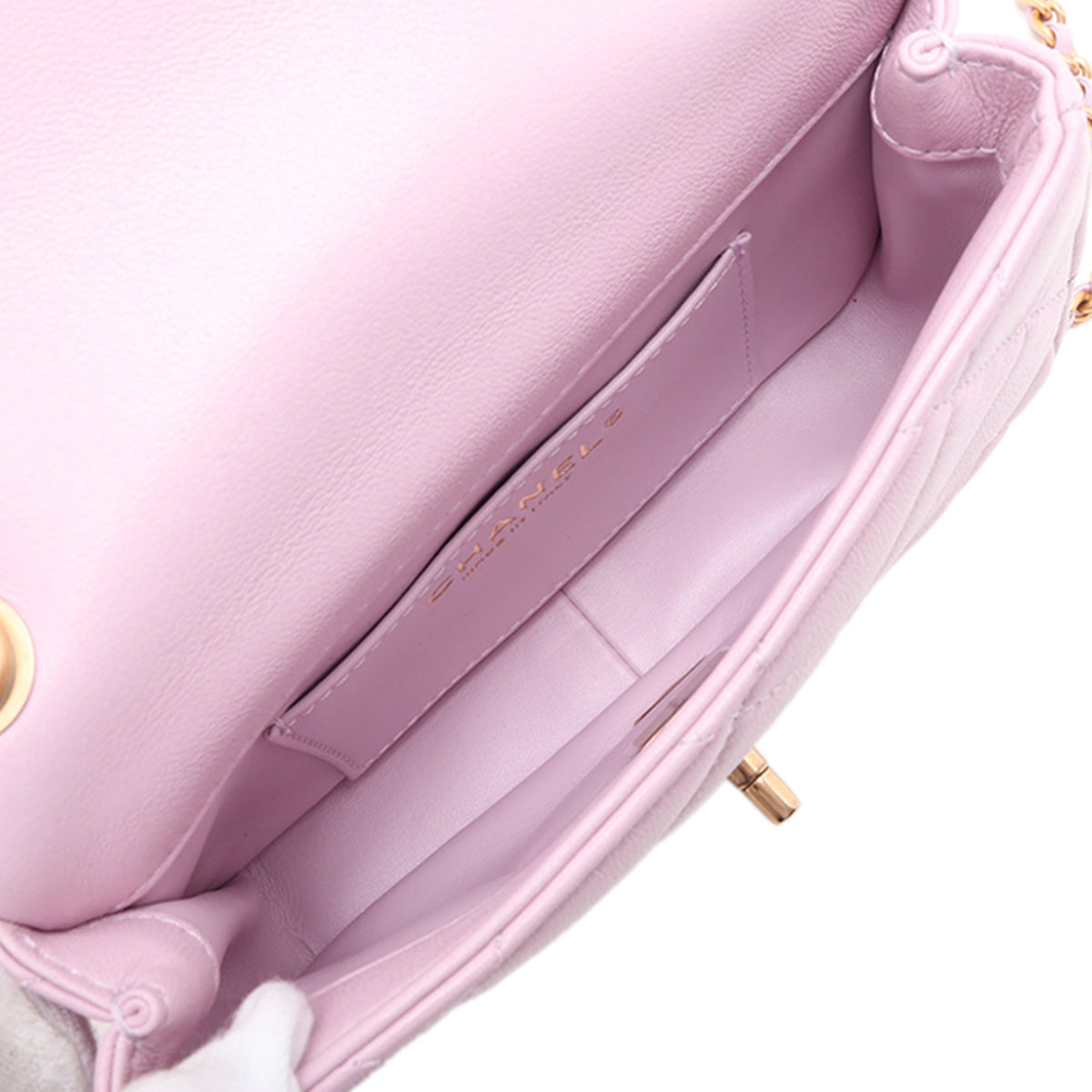 Chanel Mini Quilted  Iridescent Lambskin Pearly Flap — Pink