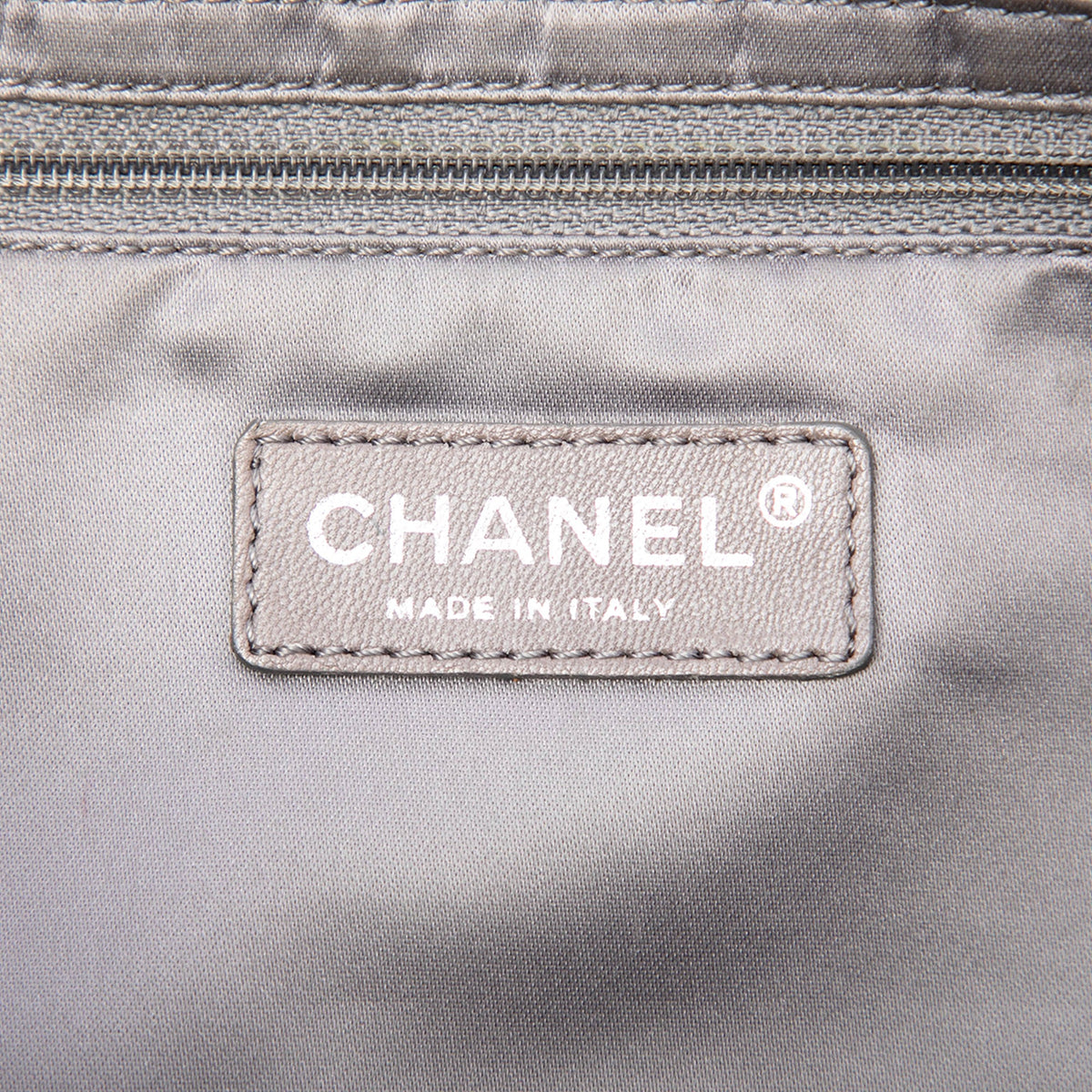 Chanel Medium Perforated Calfskin Reissue 2.55 Drill Flap — Black