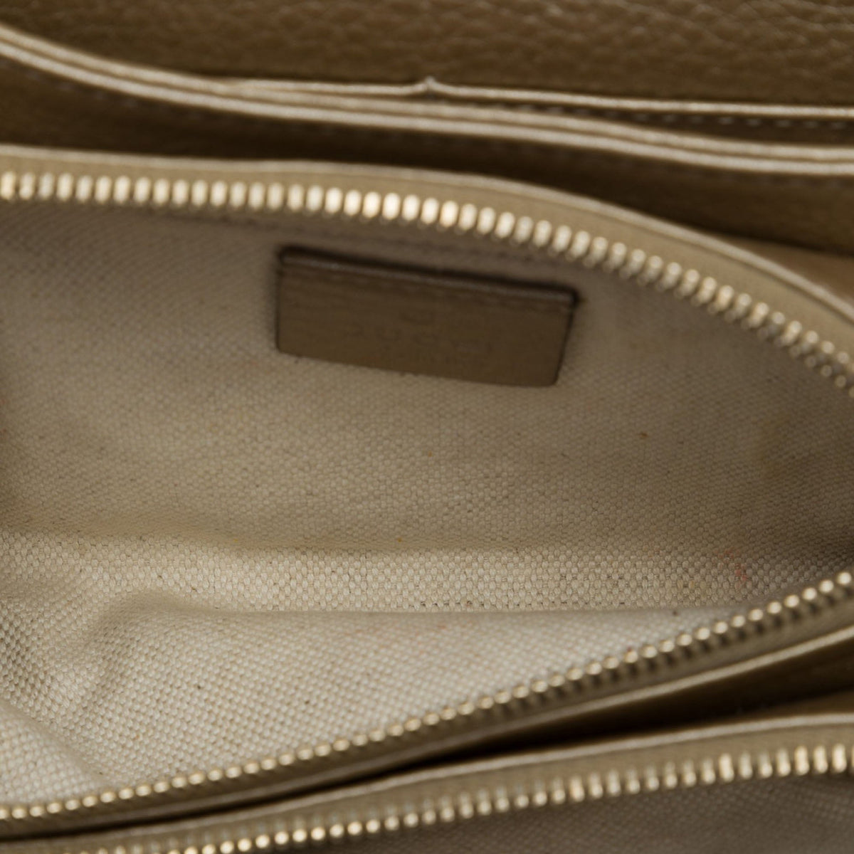 Gucci Metallic Pebbled Calfskin Piston Broadway Evening Bag