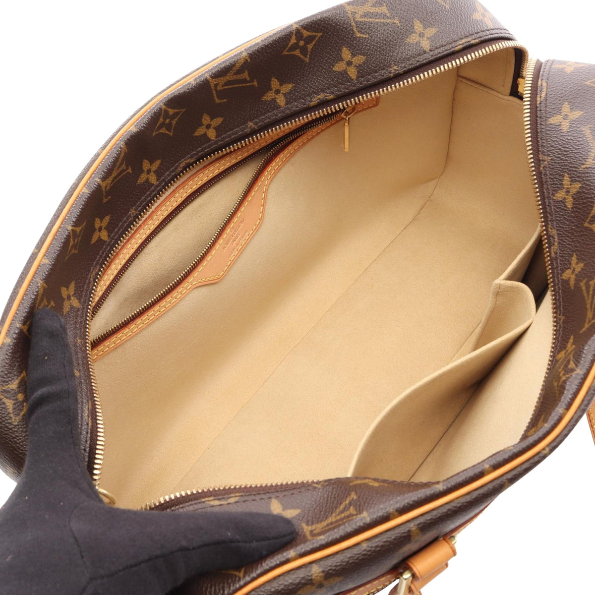Louis Vuitton Monogram Cite GM — Brown