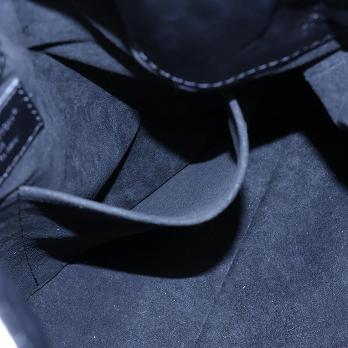 Louis Vuitton Lambskin Off Duty Vibe MM