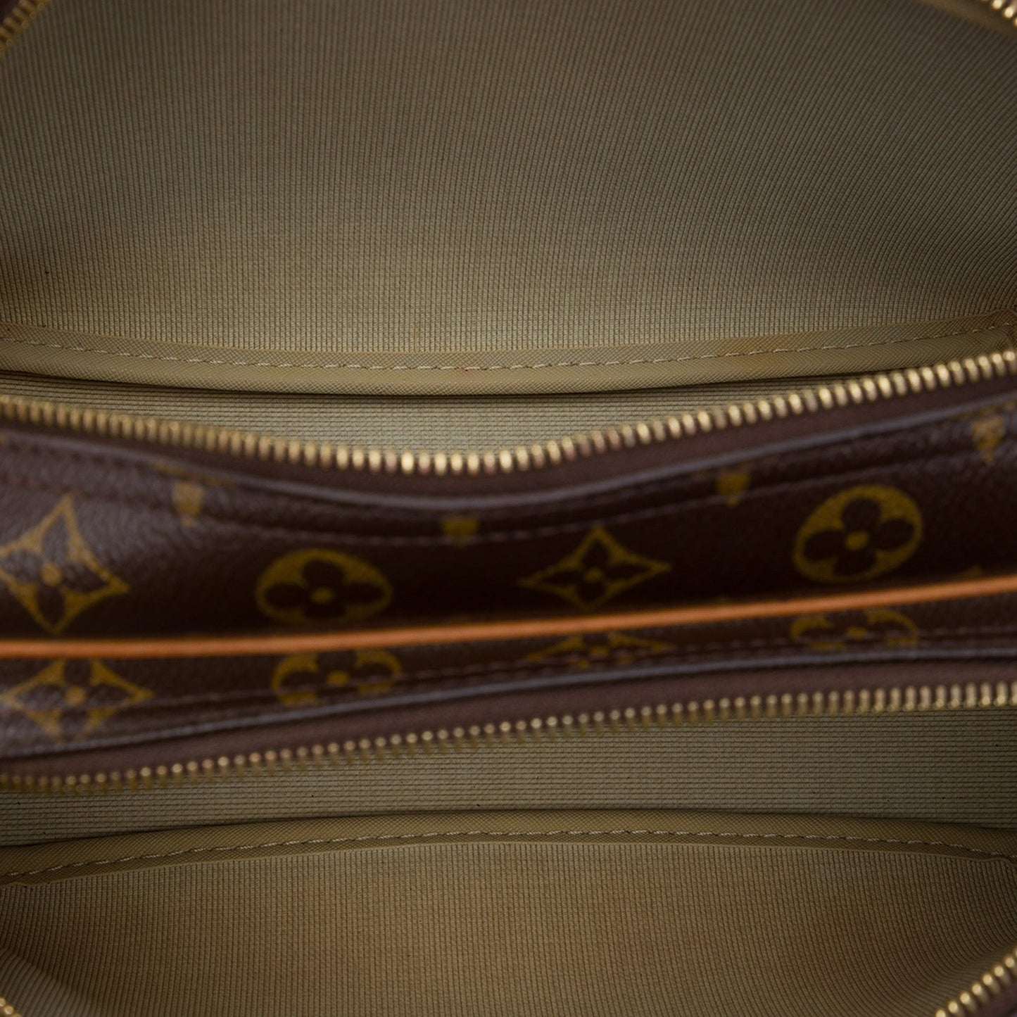 Louis Vuitton Monogram Reporter PM
