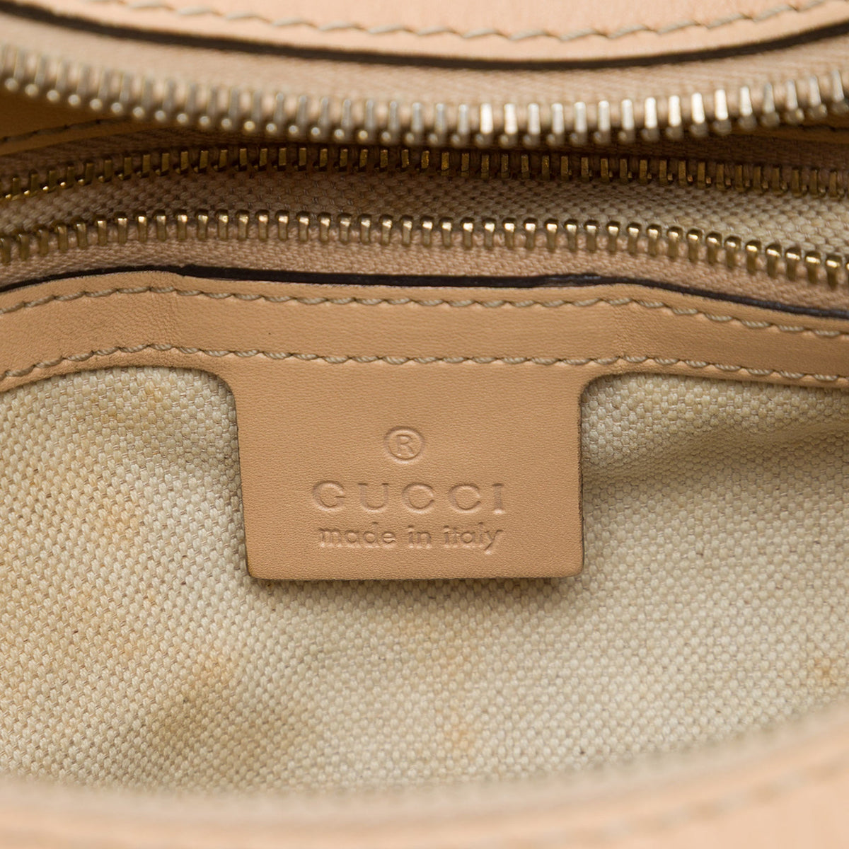 Gucci GG Canvas Lovely Shoulder Bag — Pink