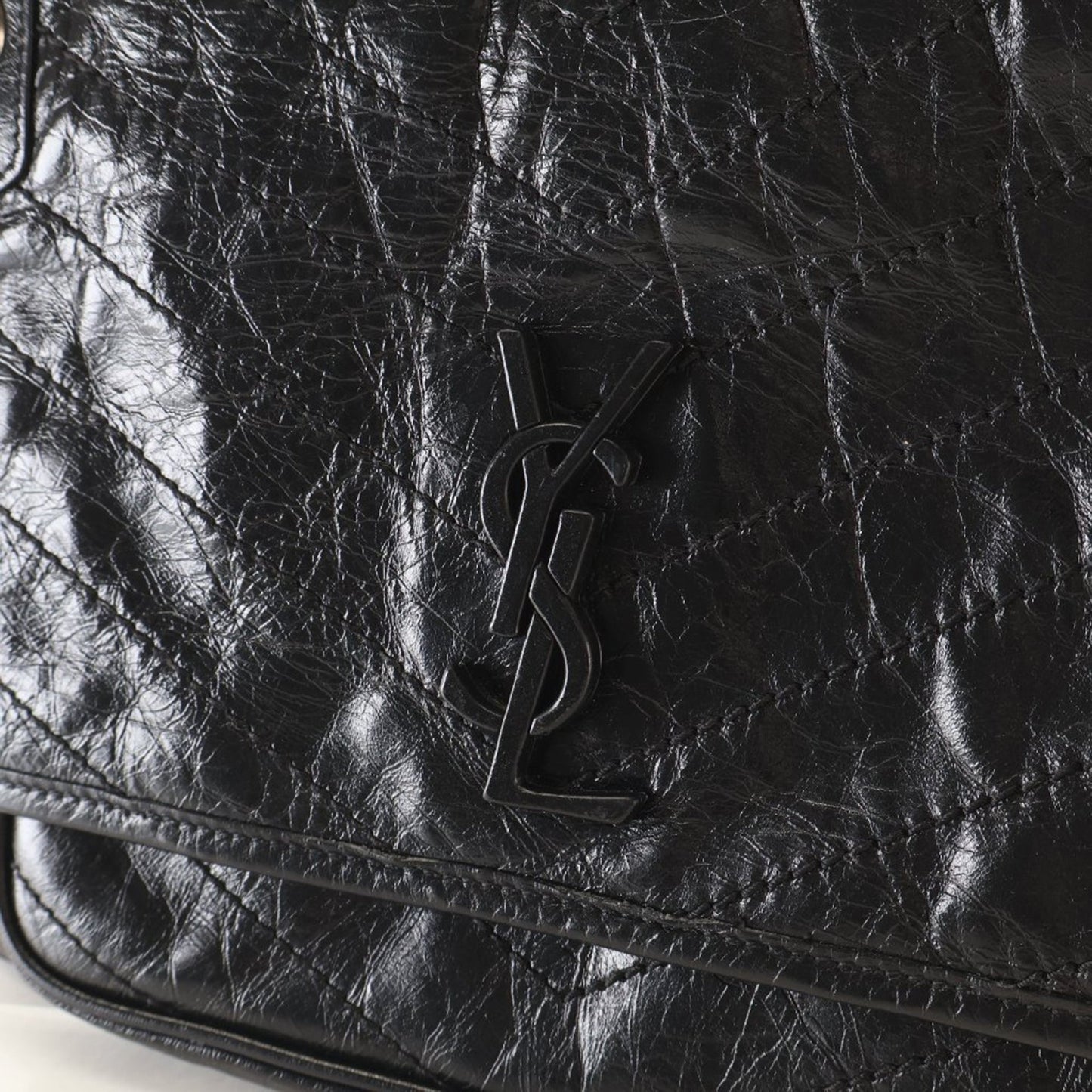 Medium Crinkled Calfskin Niki