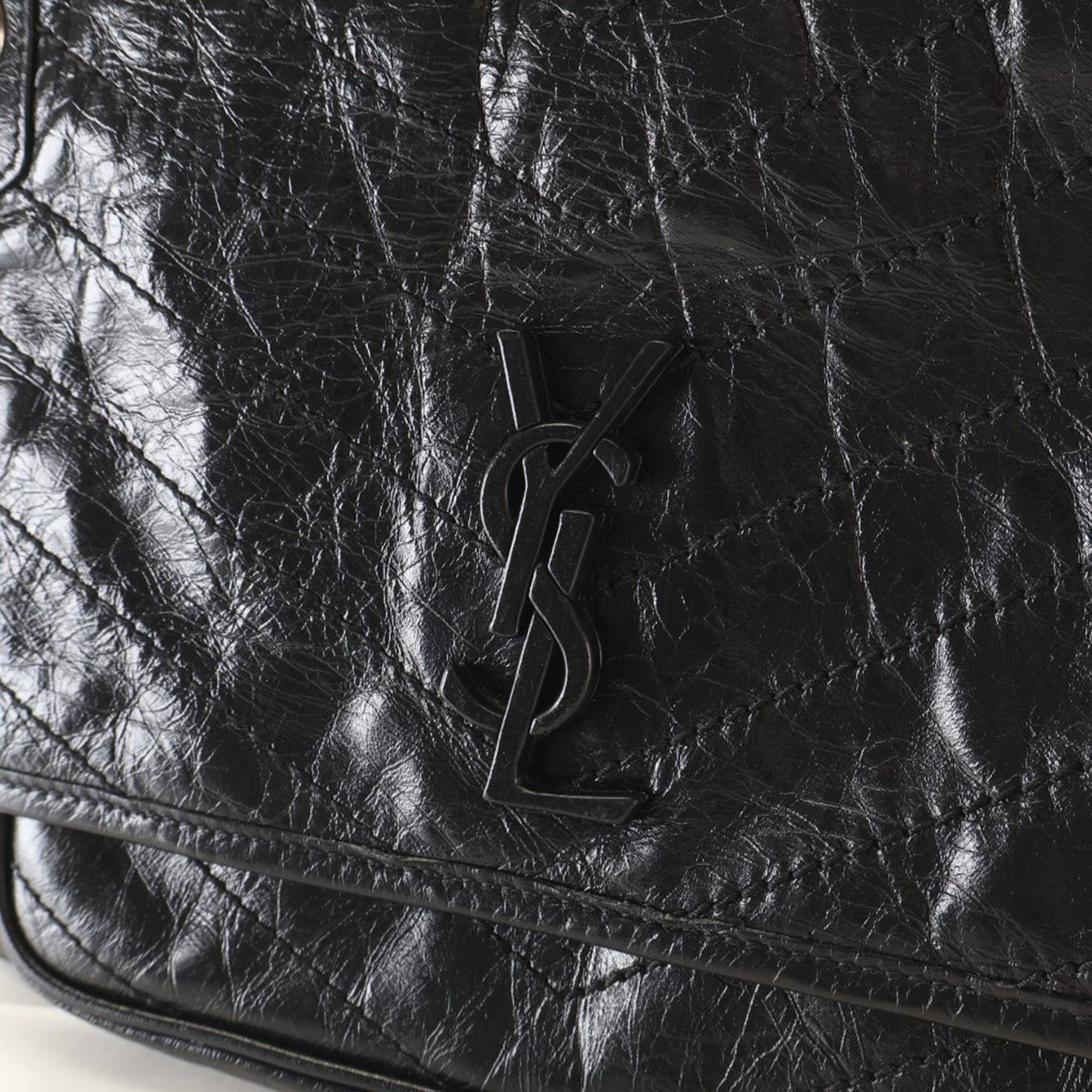 Medium Crinkled Calfskin Niki