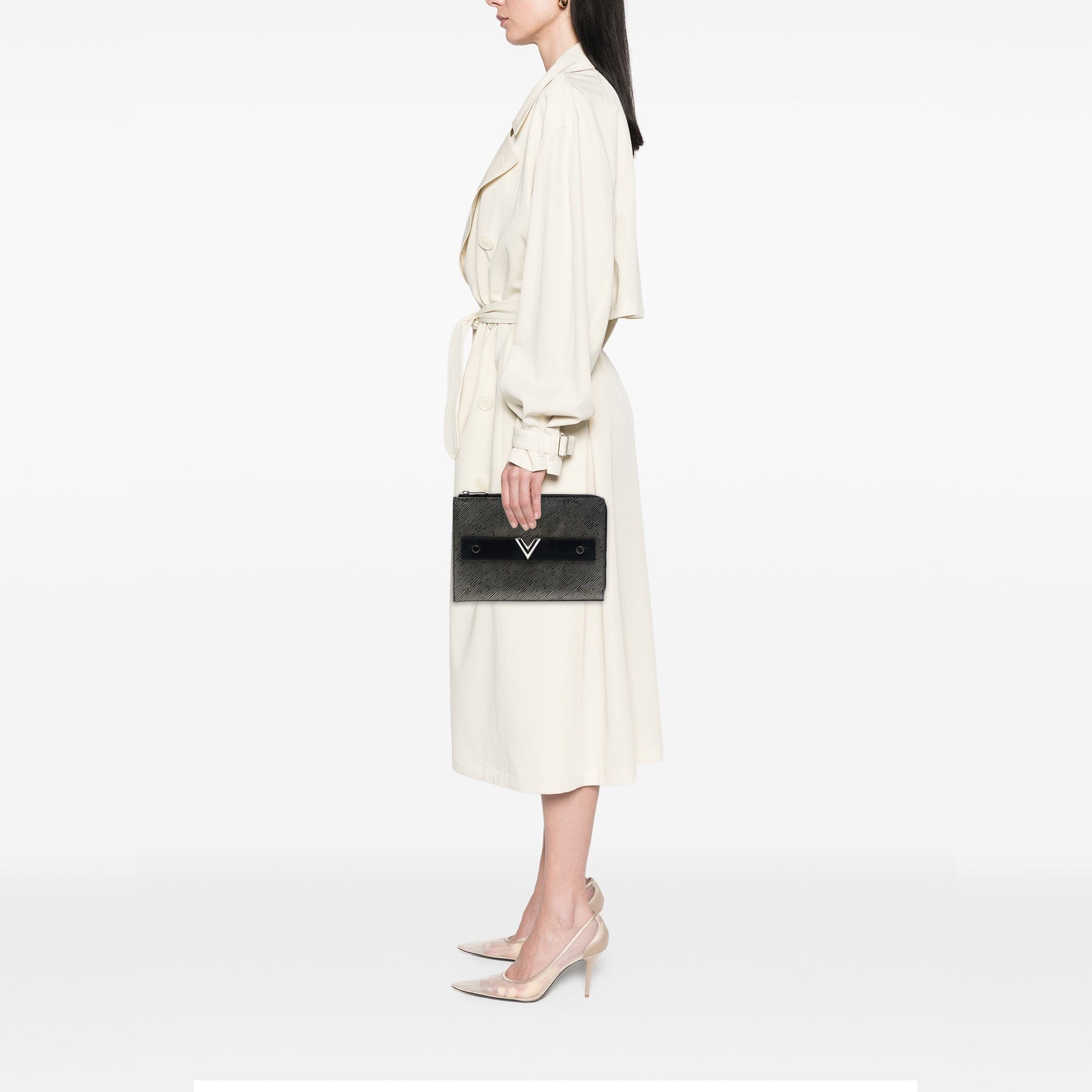Louis Vuitton Epi Essential V Pochette