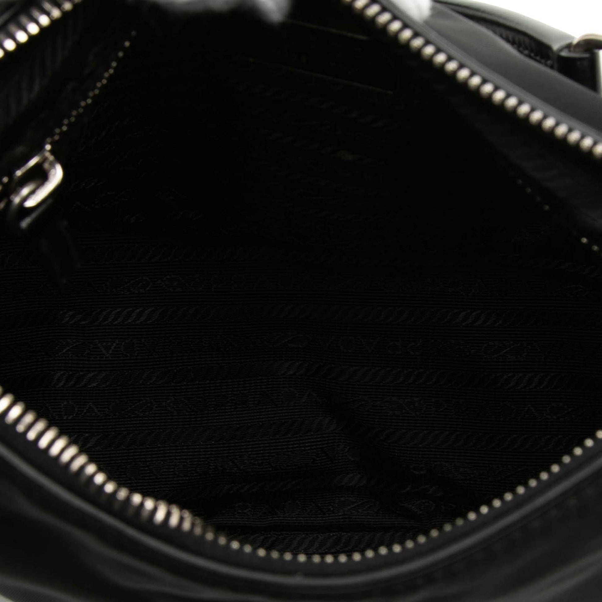Vitello Trimmed Tessuto Shoulder Bag
