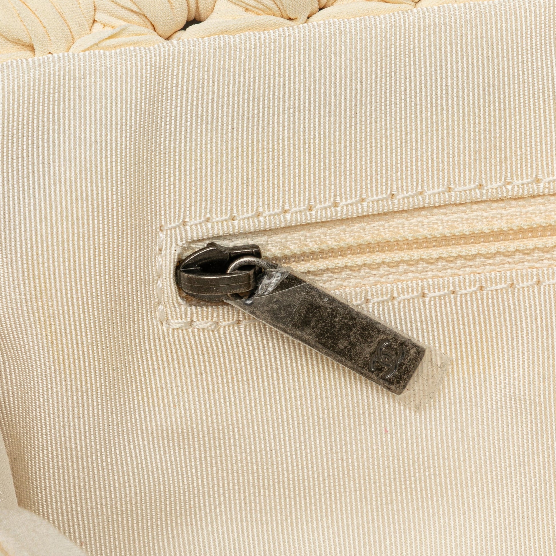 Neoprene Fancy Crochet Flap