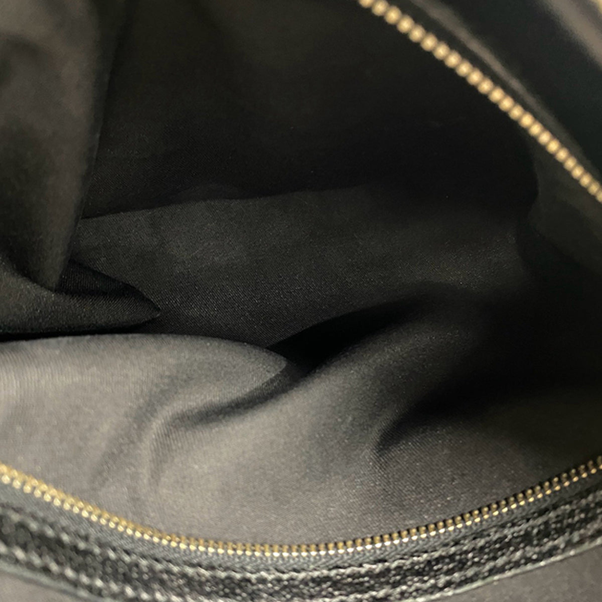 Gucci GG Canvas D-ring Hobo — Black