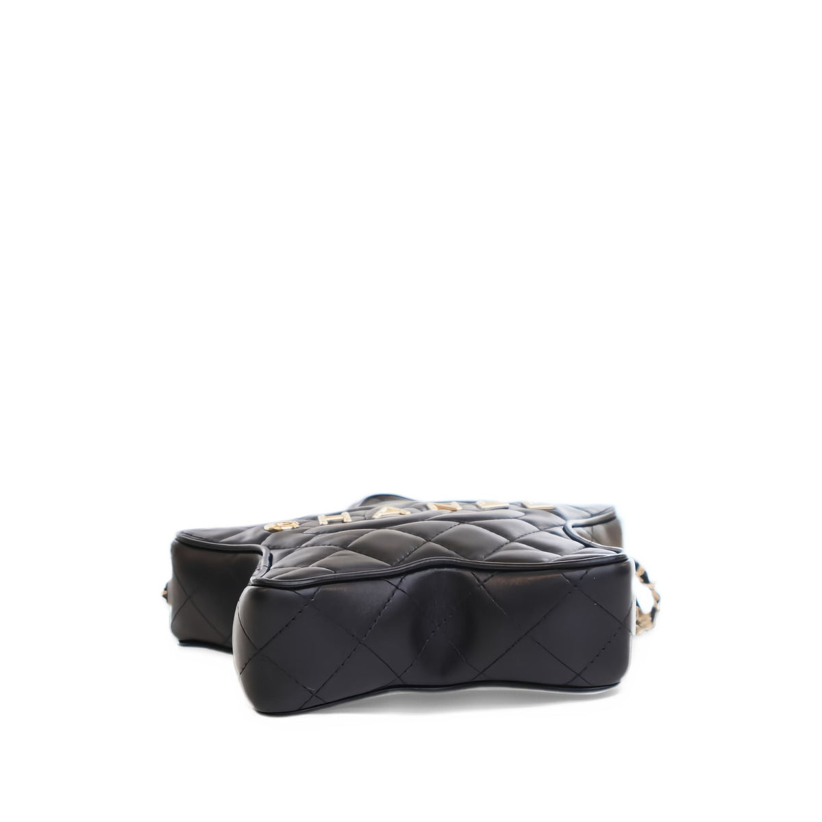Chanel Quilted Lambskin Walk Of Fame Star Crossbody — Black