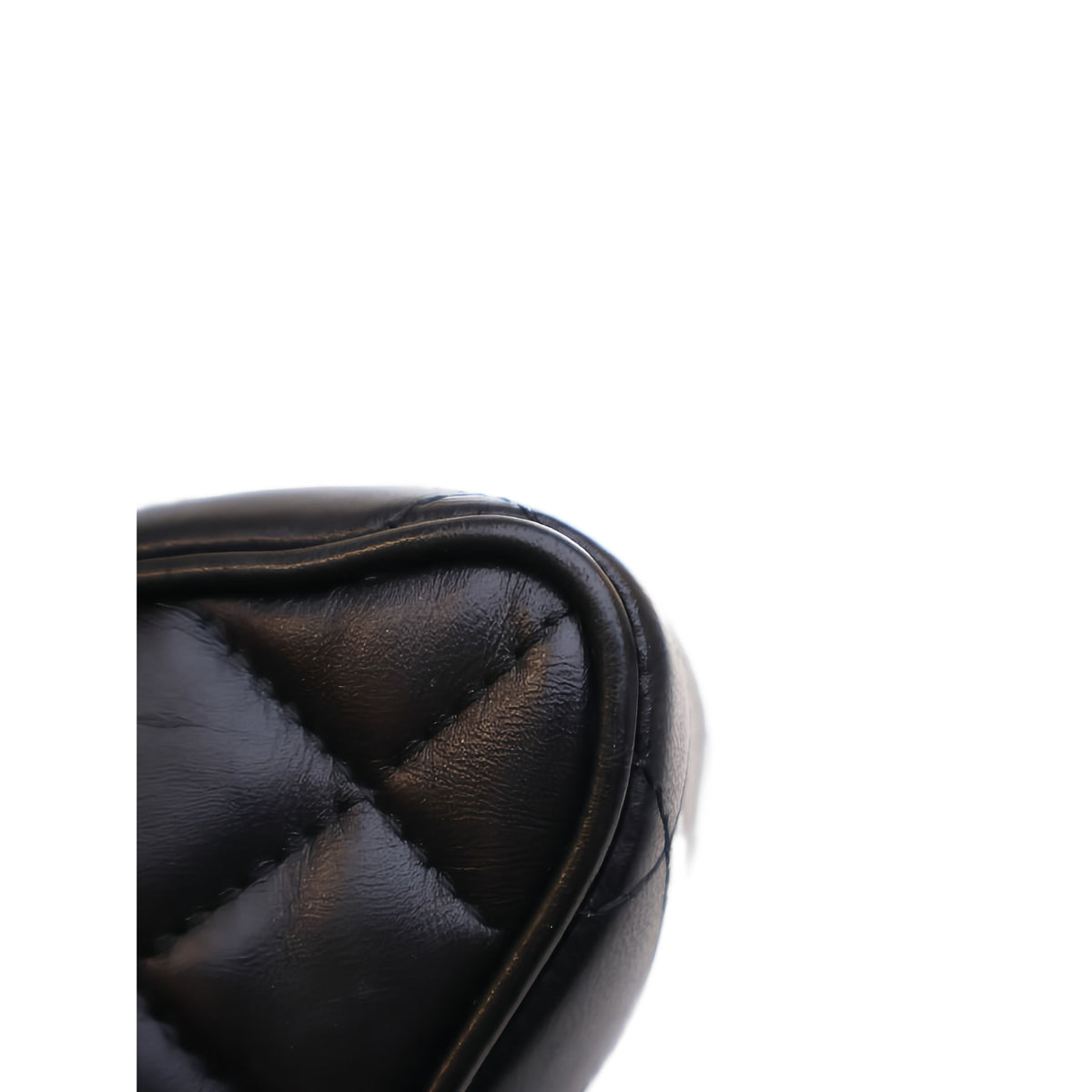 Chanel Quilted Lambskin Walk Of Fame Star Crossbody — Black