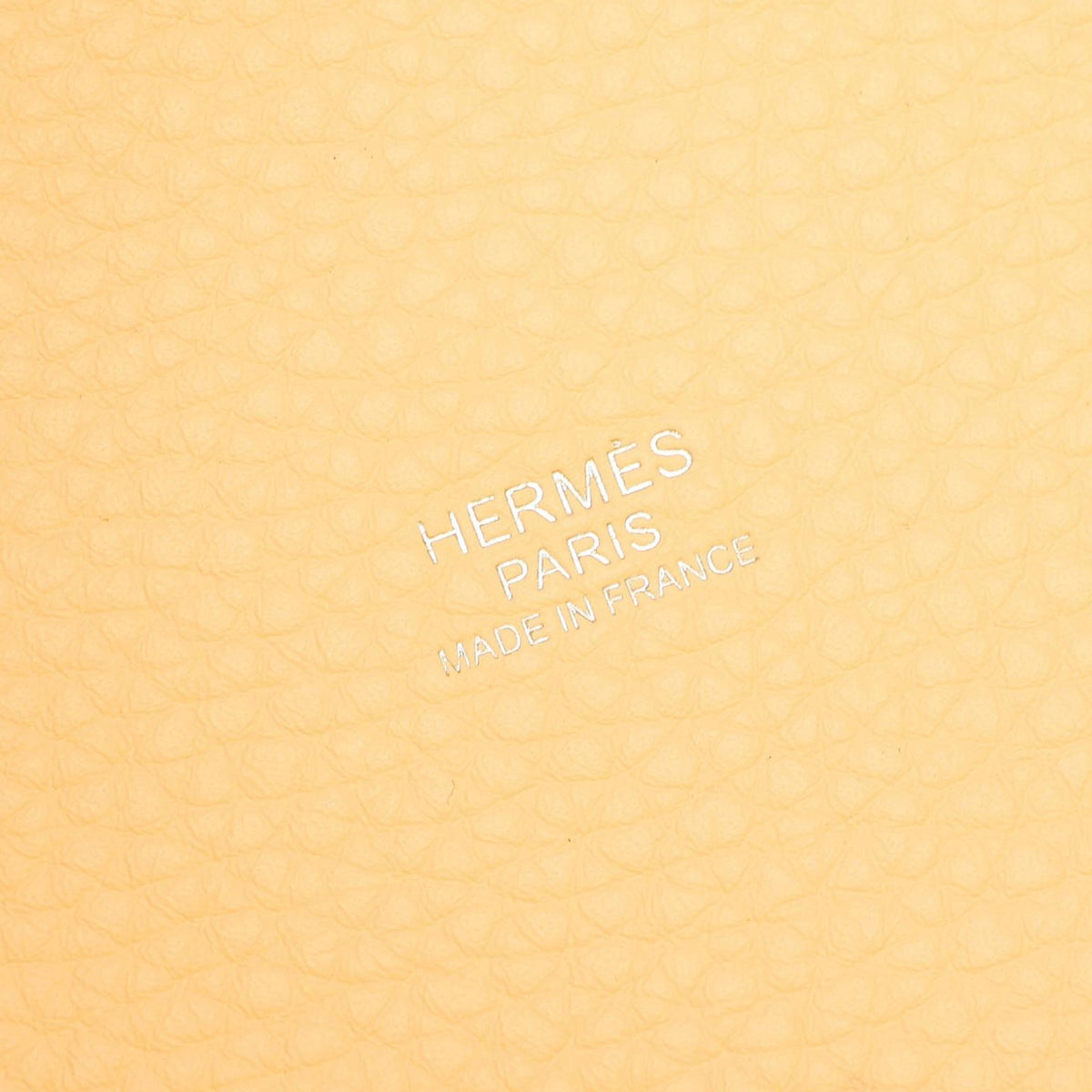 Hermès Clemence Casaque Picotin 18