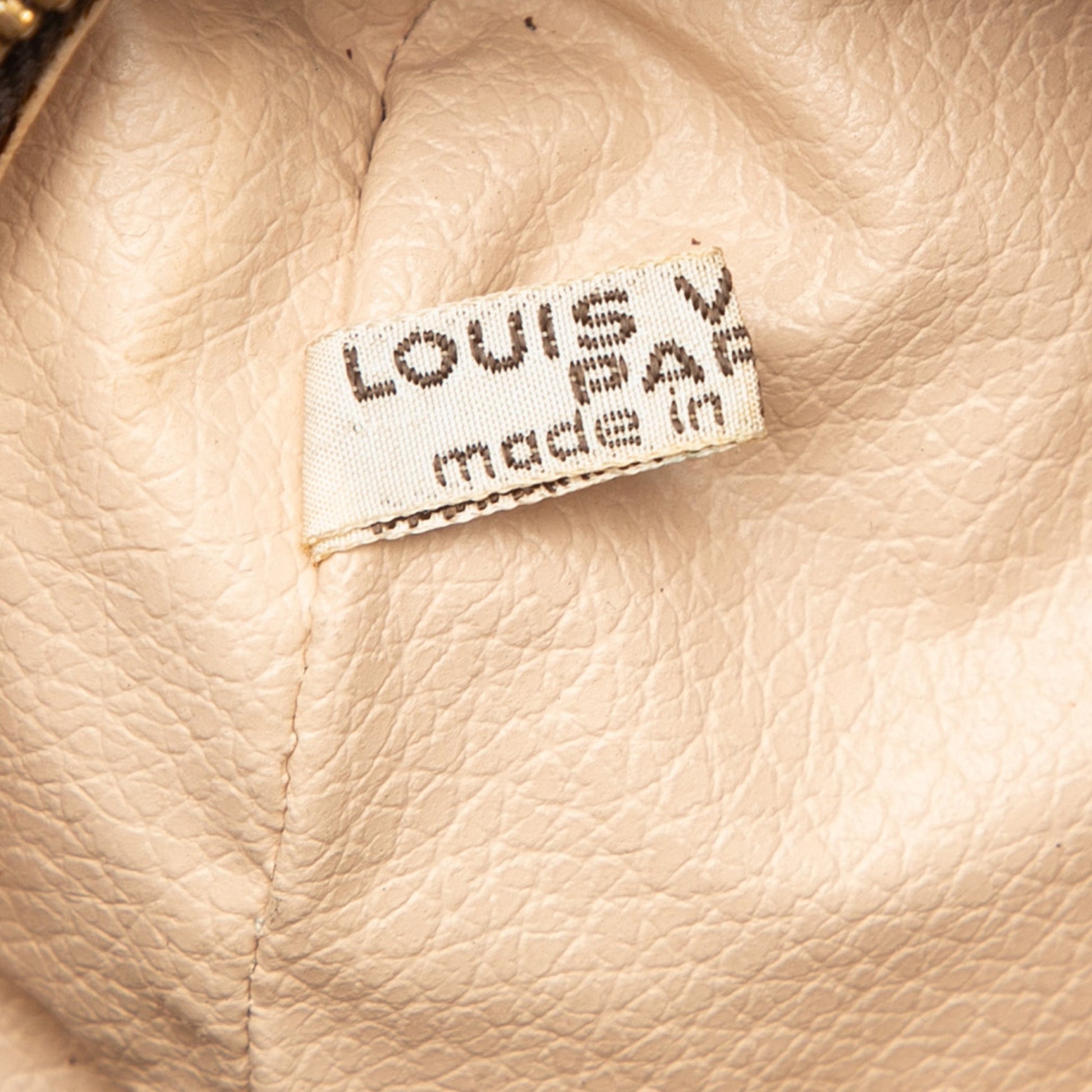 Louis Vuitton Monogram Trousse Toilette 28