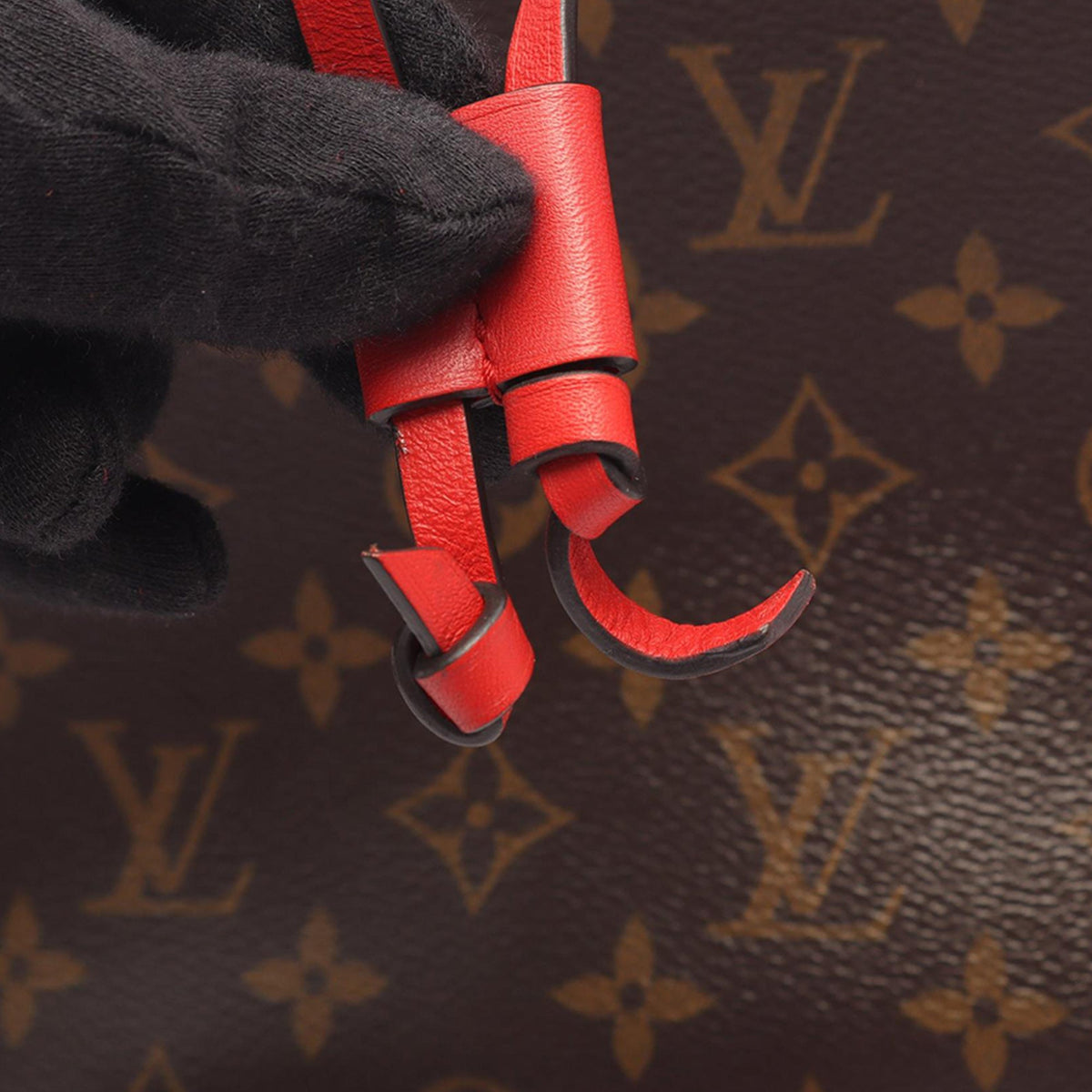Louis Vuitton Monogram Neonoe MM — Brown