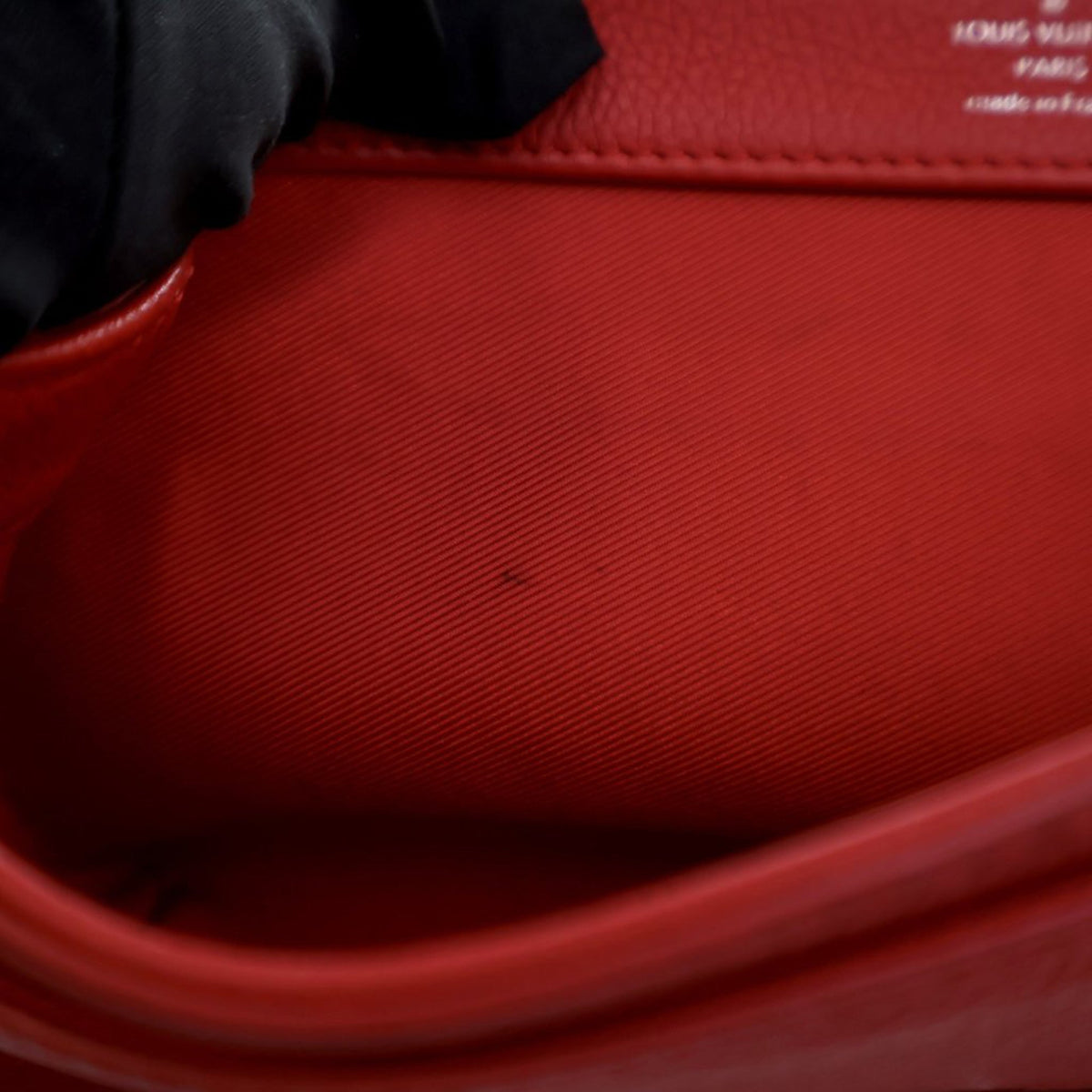 Louis Vuitton Leather Lockme II BB