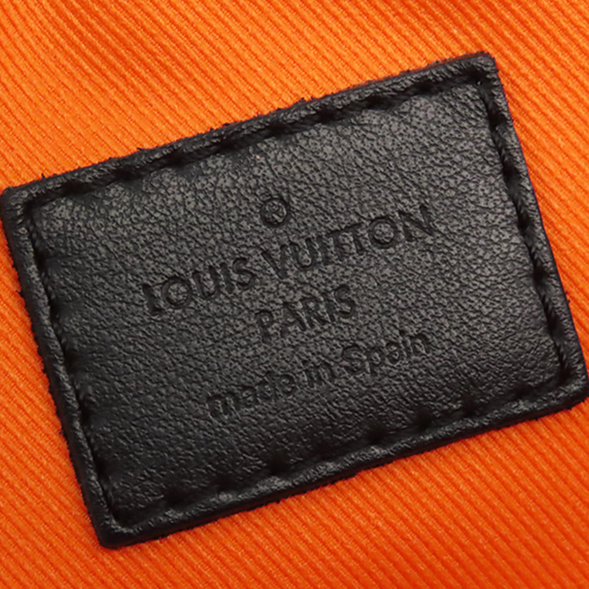 Louis Vuitton Taurillon Alpha