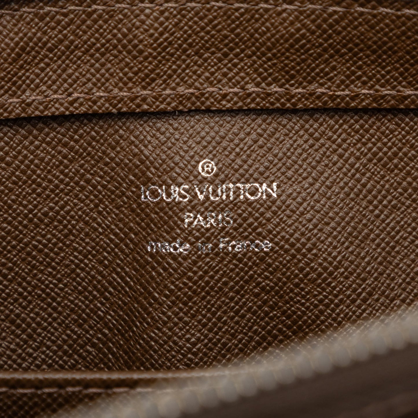 Louis Vuitton Taiga Pochette Baikal