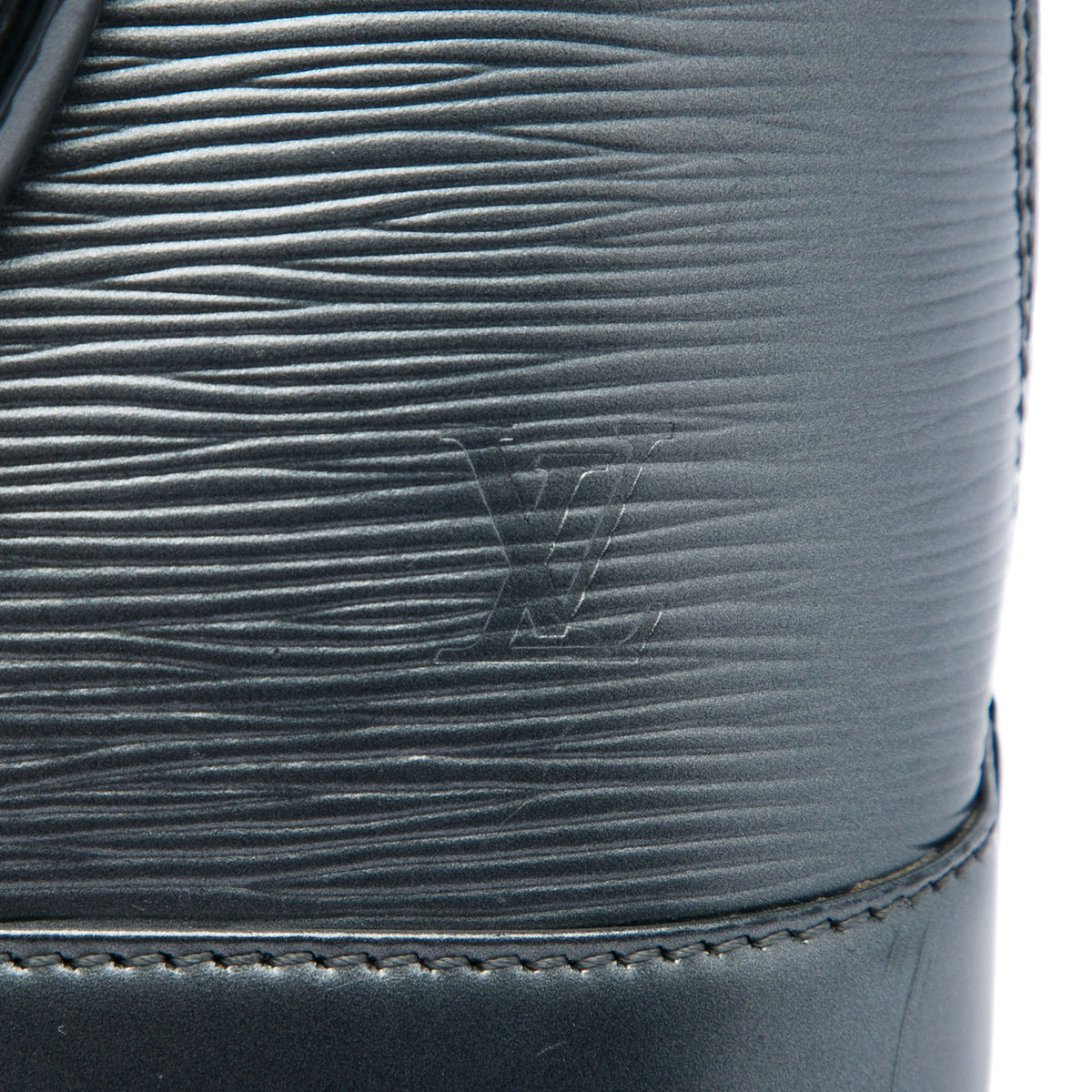 Louis Vuitton Epi Alma BB — Black