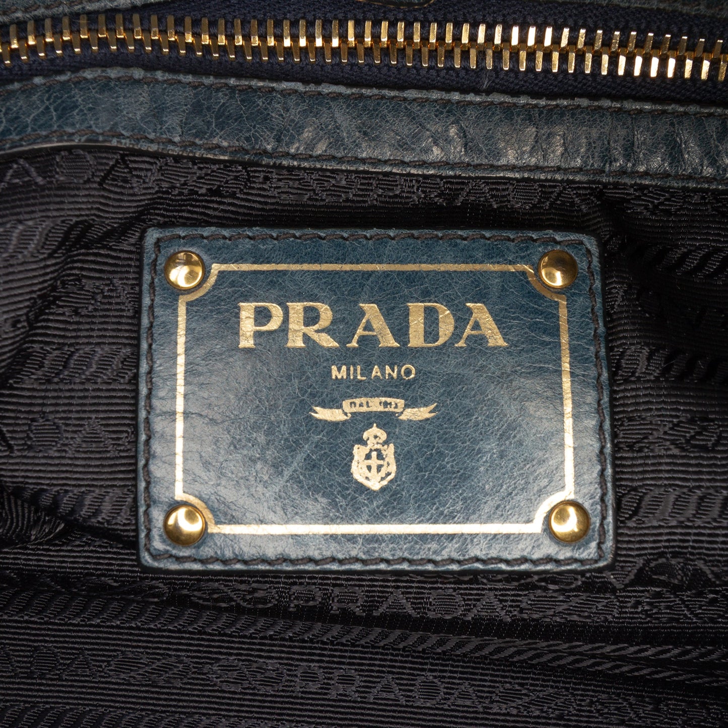 Prada Vitello Daino Hobo
