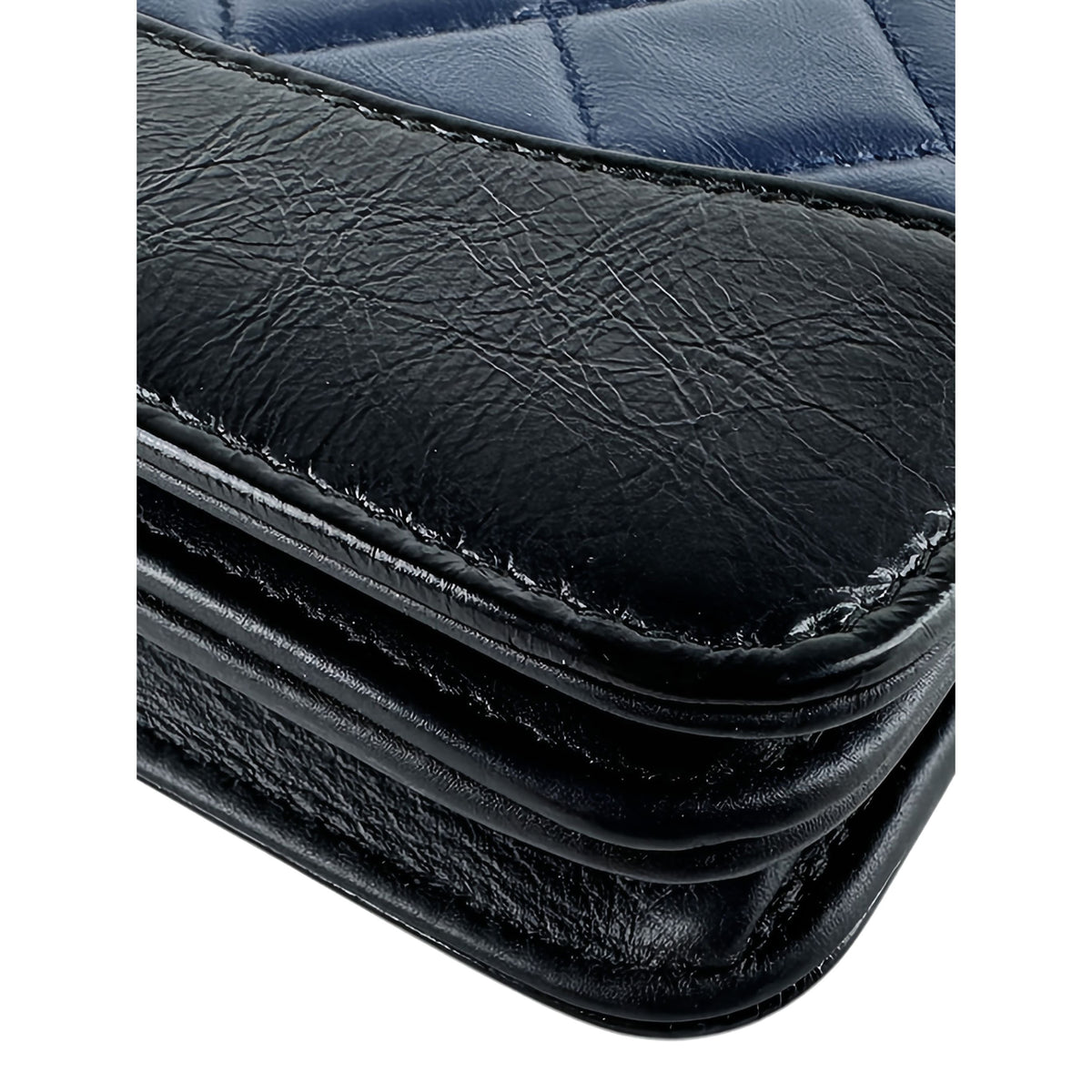 Chanel Bicolor Quilted Aged Calfskin Gabrielle Wallet On Chain — Blue