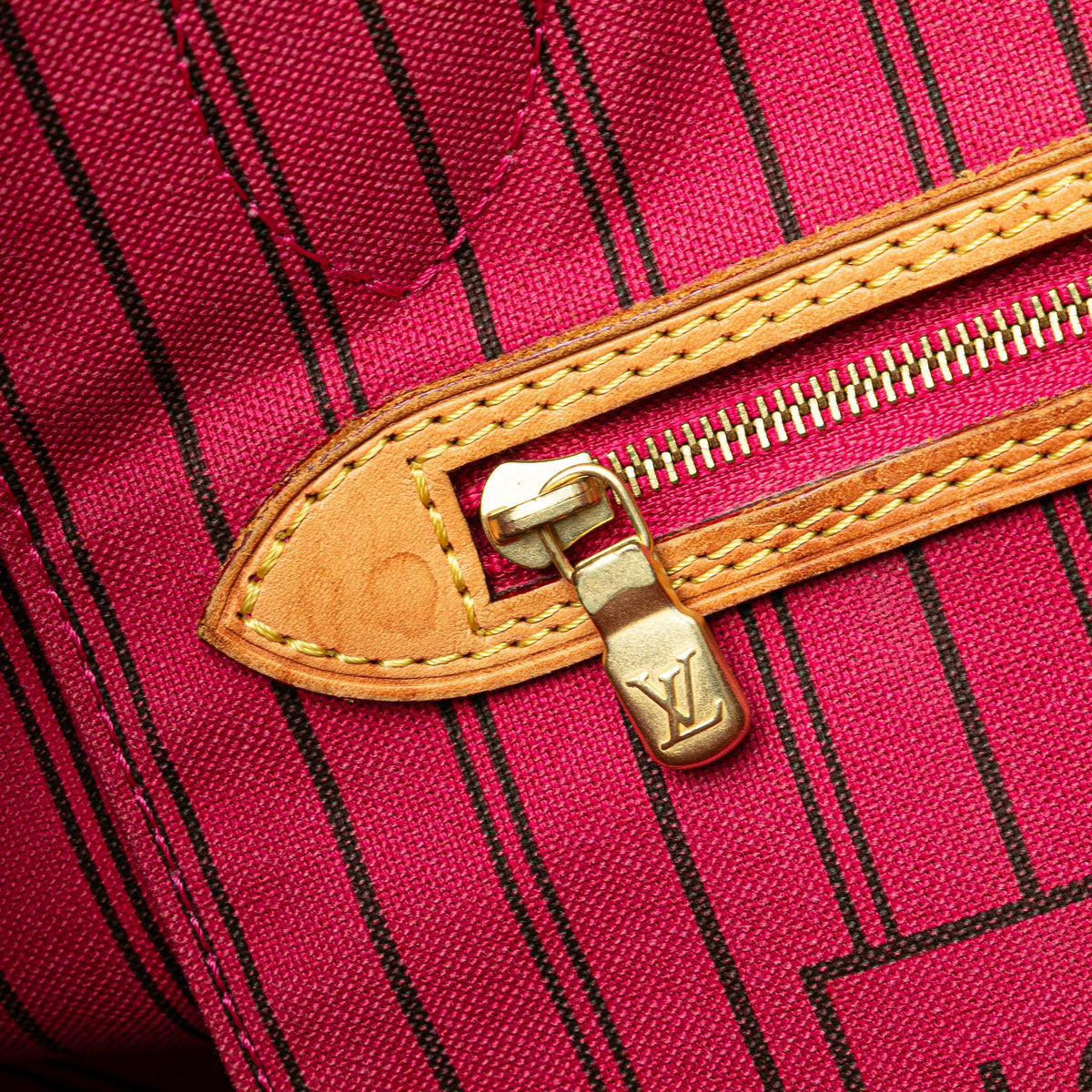 Louis Vuitton Monogram Neverfull PM