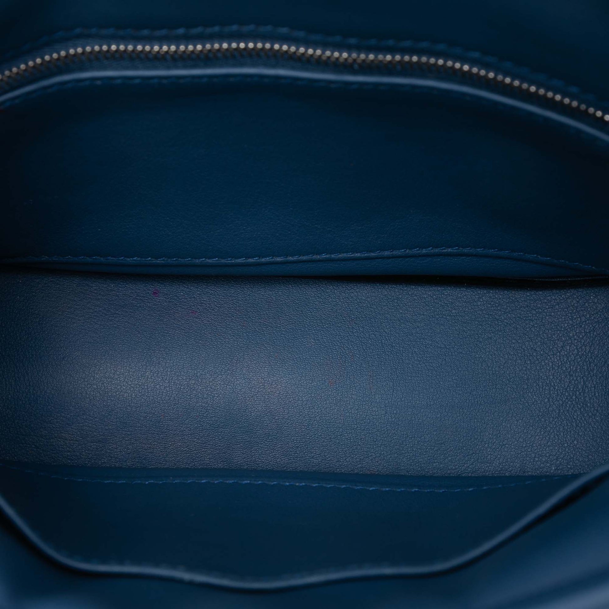 Hermès Swift Berline 28